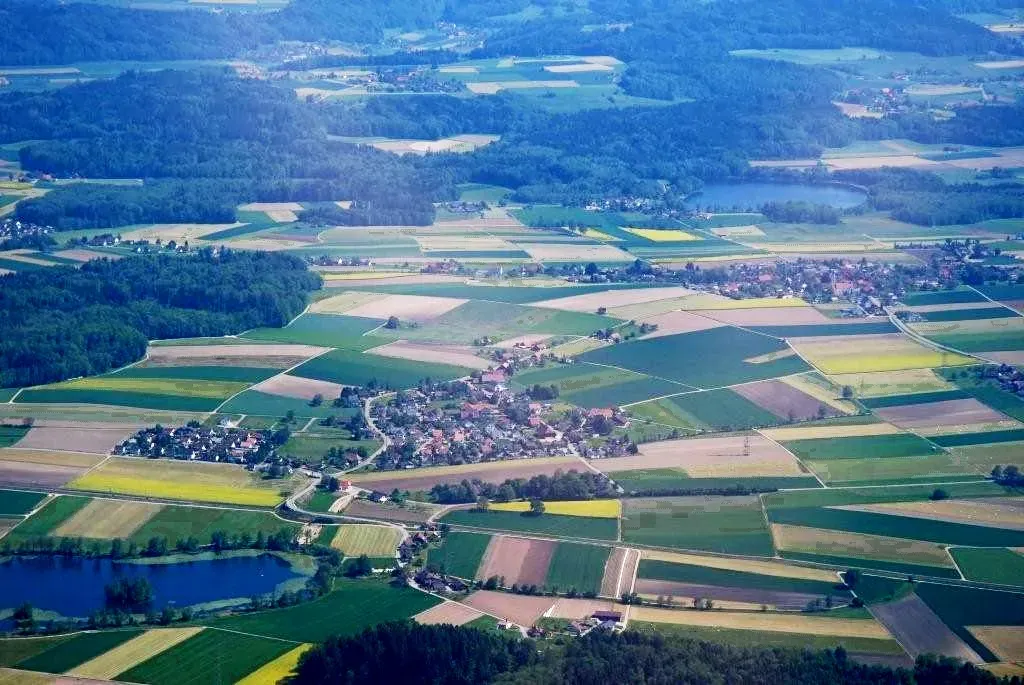 4556 Aeschi SO