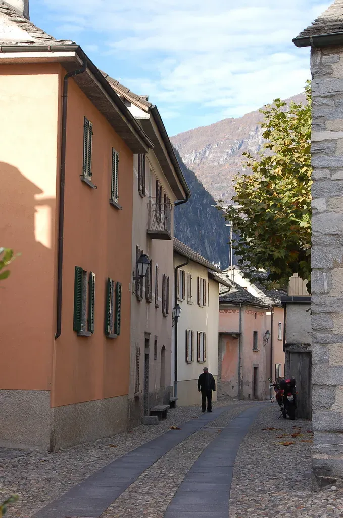 6672 Gordevio