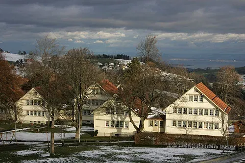 9043 Trogen