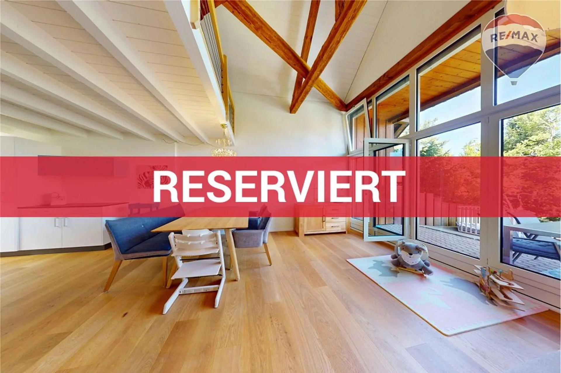 Stylische Maisonette-Attikawohnung mit 110m² Terrasse  perfekt für Work-Life-Balance