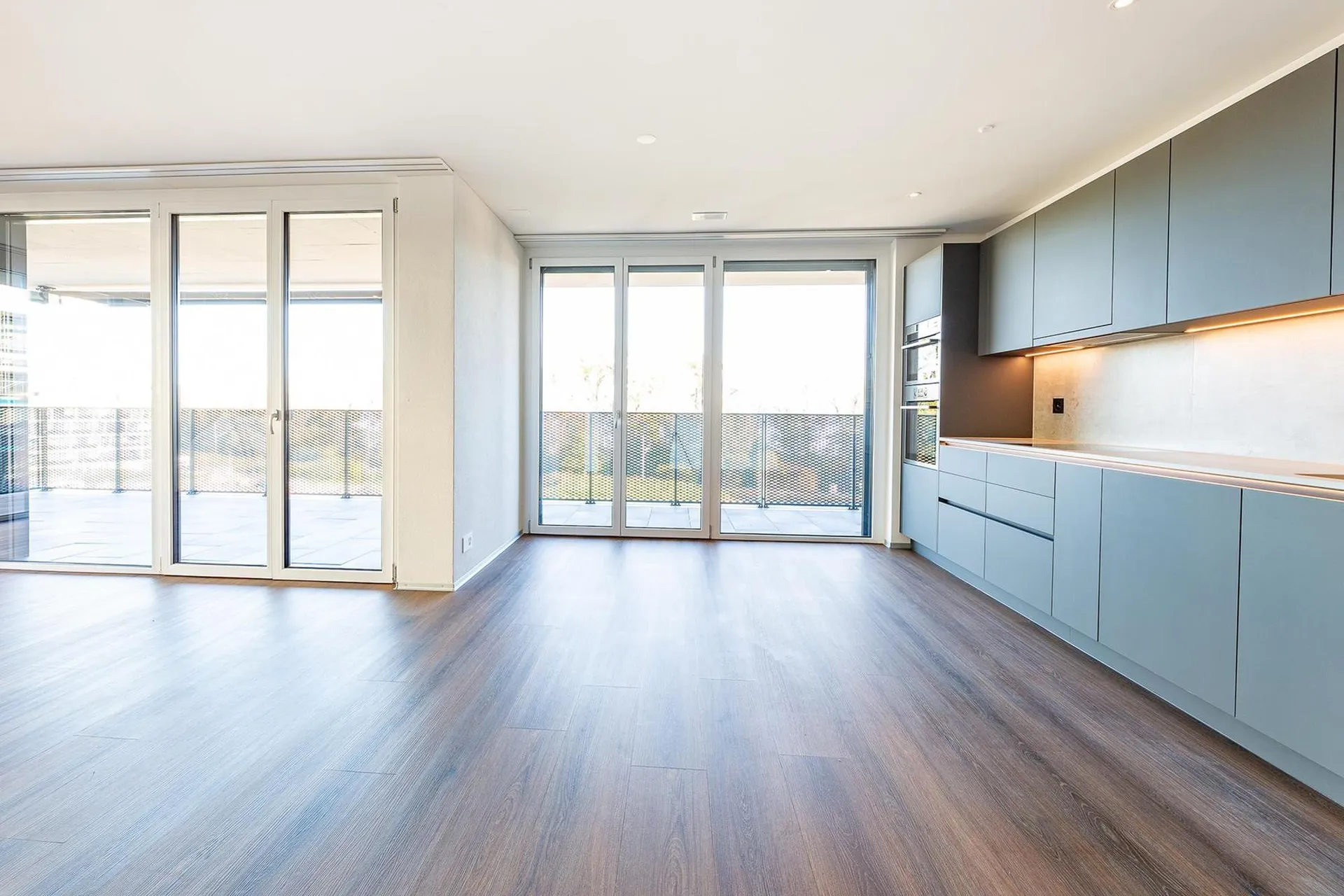 Moderne Minergie-Wohnung in Seenähe mit Balkon & Smart-Home