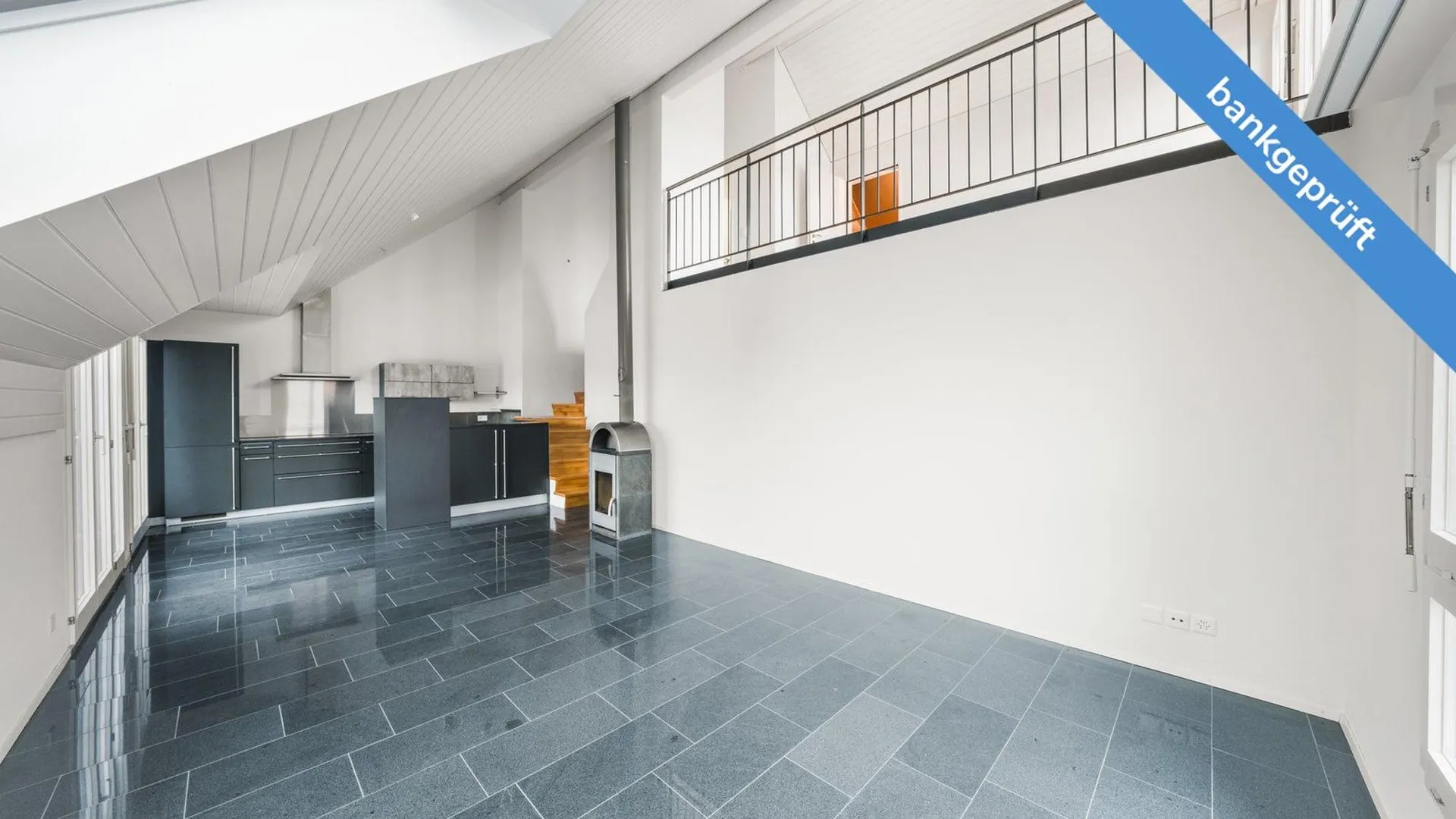 AgentSelly - 4.5-Zi.-Maisonette mit Galerie