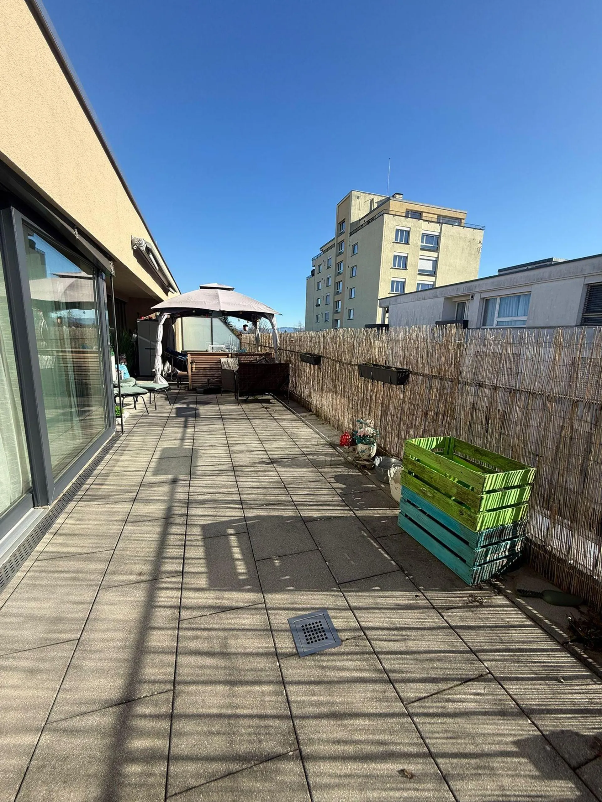 Moderne 2.5-Zimmer-Attikawohnung an zentraler Lage in Amriswil