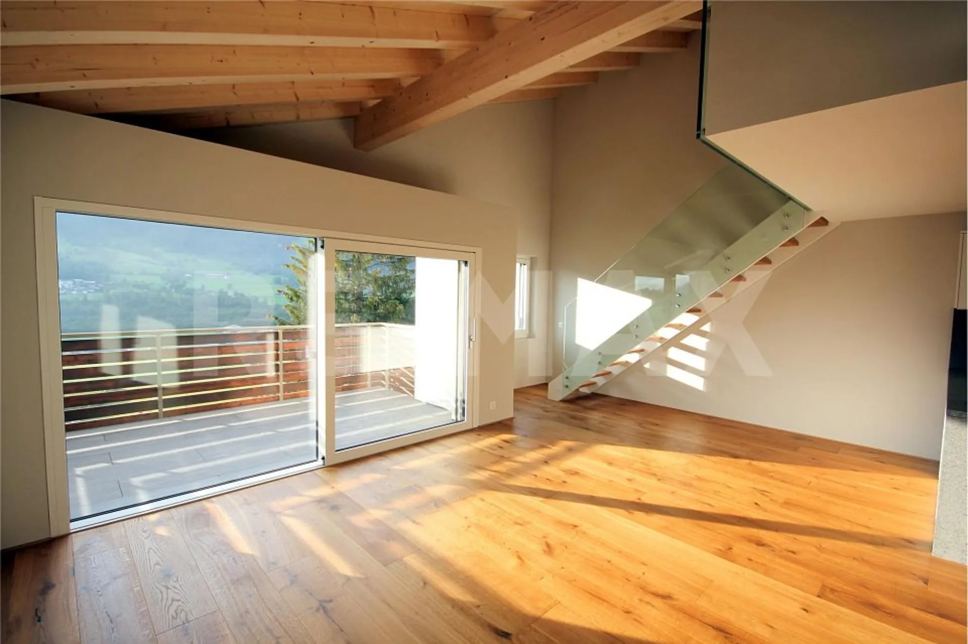 Erstbezug - moderne 4 ½ Zimmer-Maisonettewohnung im Dachgeschoss - B6
