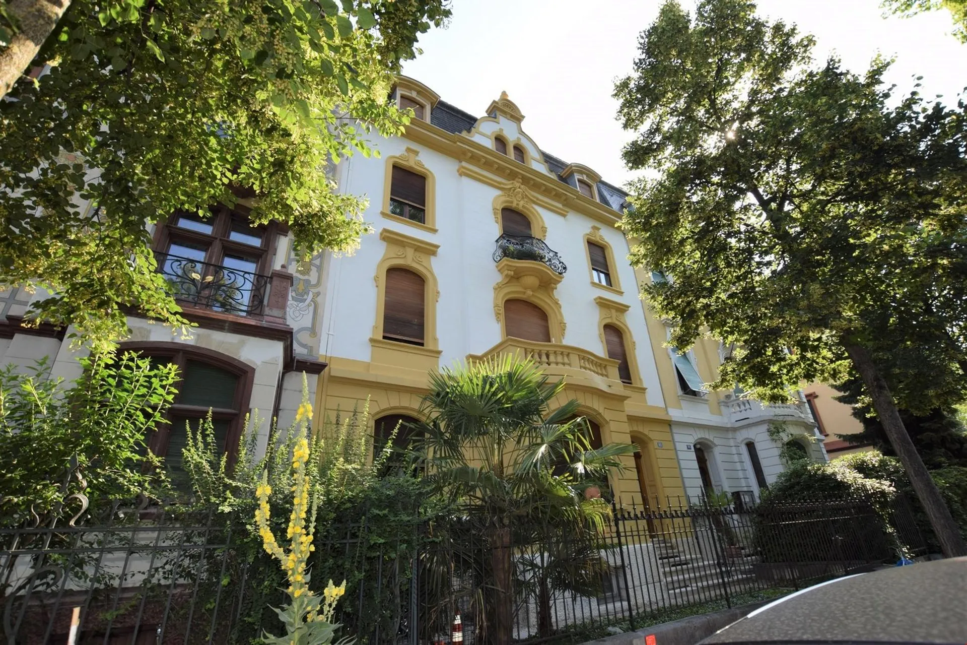 Einzigartiges Zuhause in bester Lage: Geniessen Sie exklusives Wohnen