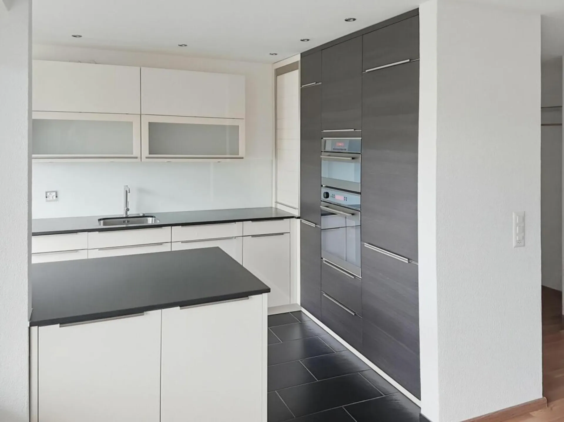 Helle 5.5-Zimmer-Wohnung mit tollem Balkon-Ausblick