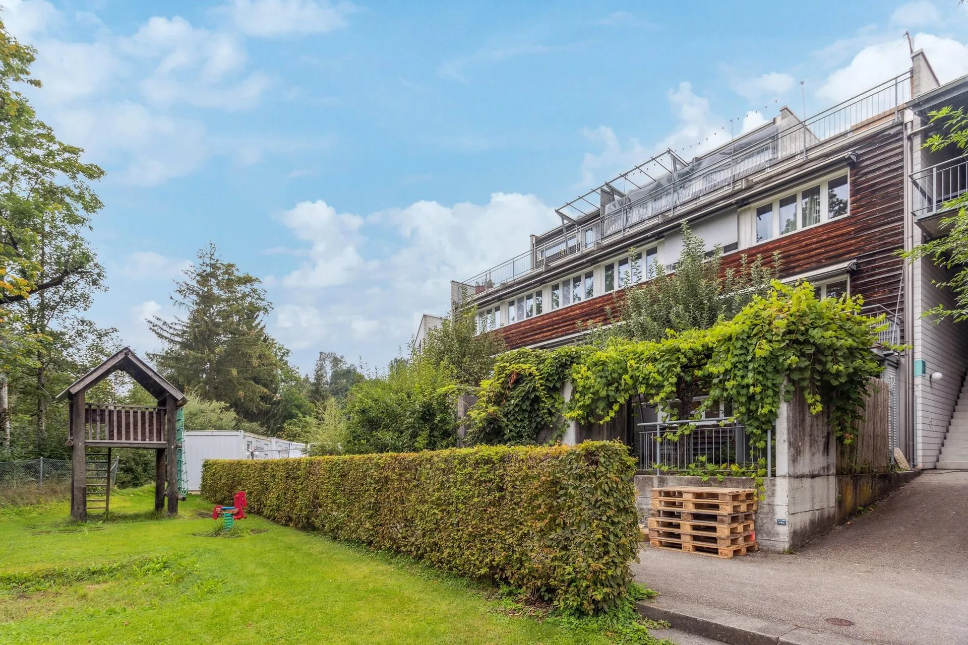 2 Etagen und 2 Gartensitzplätze nur für Sie!