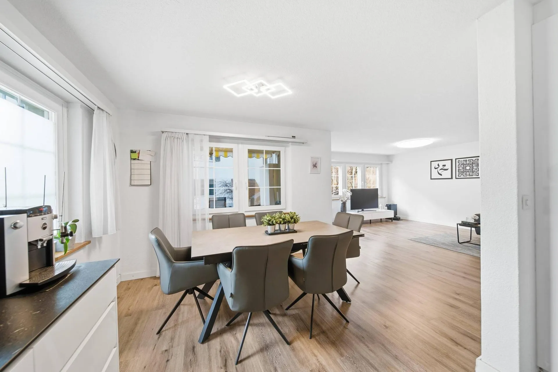 SCHMUCKE 4.5 ZIMMER GARTENWOHNUNG