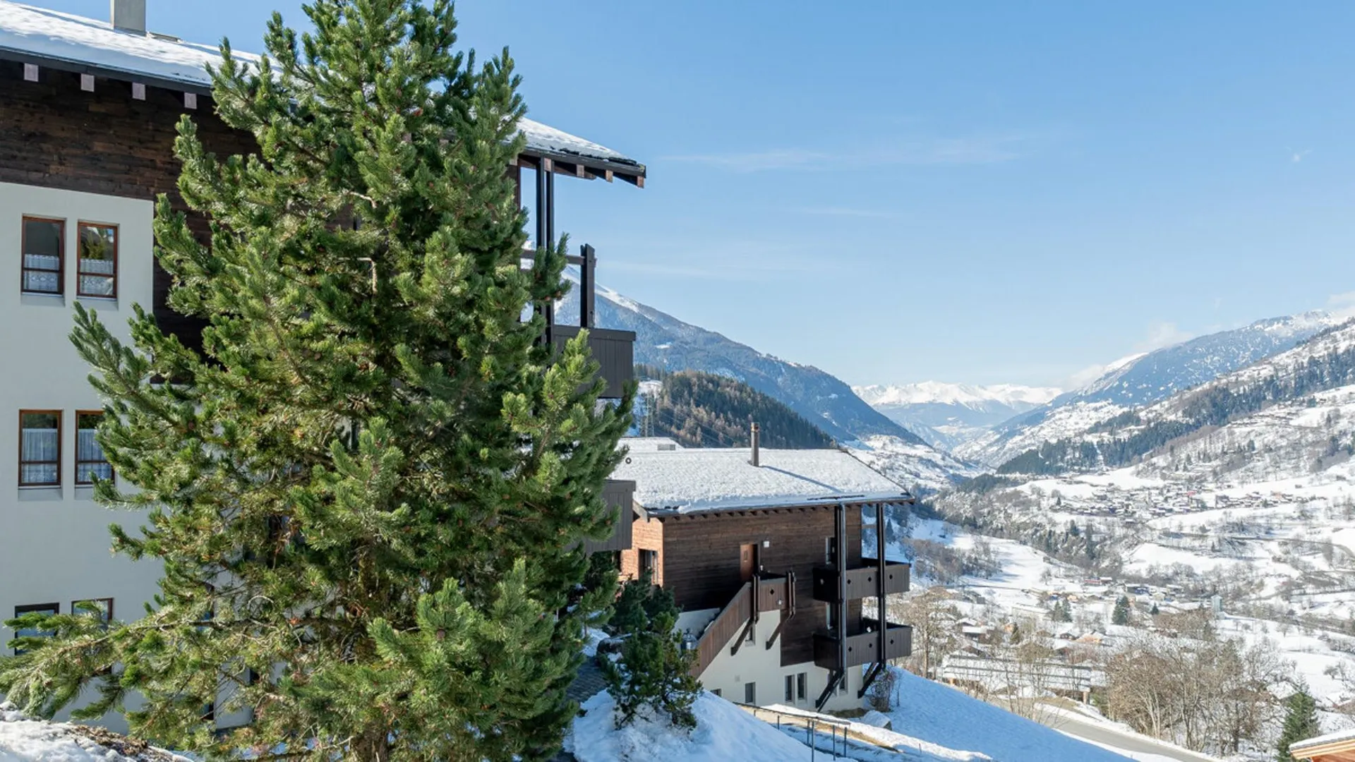 Gemütliche 3.5-Zimmerwohnung mit herrlichem Blick in die Walliser Berg