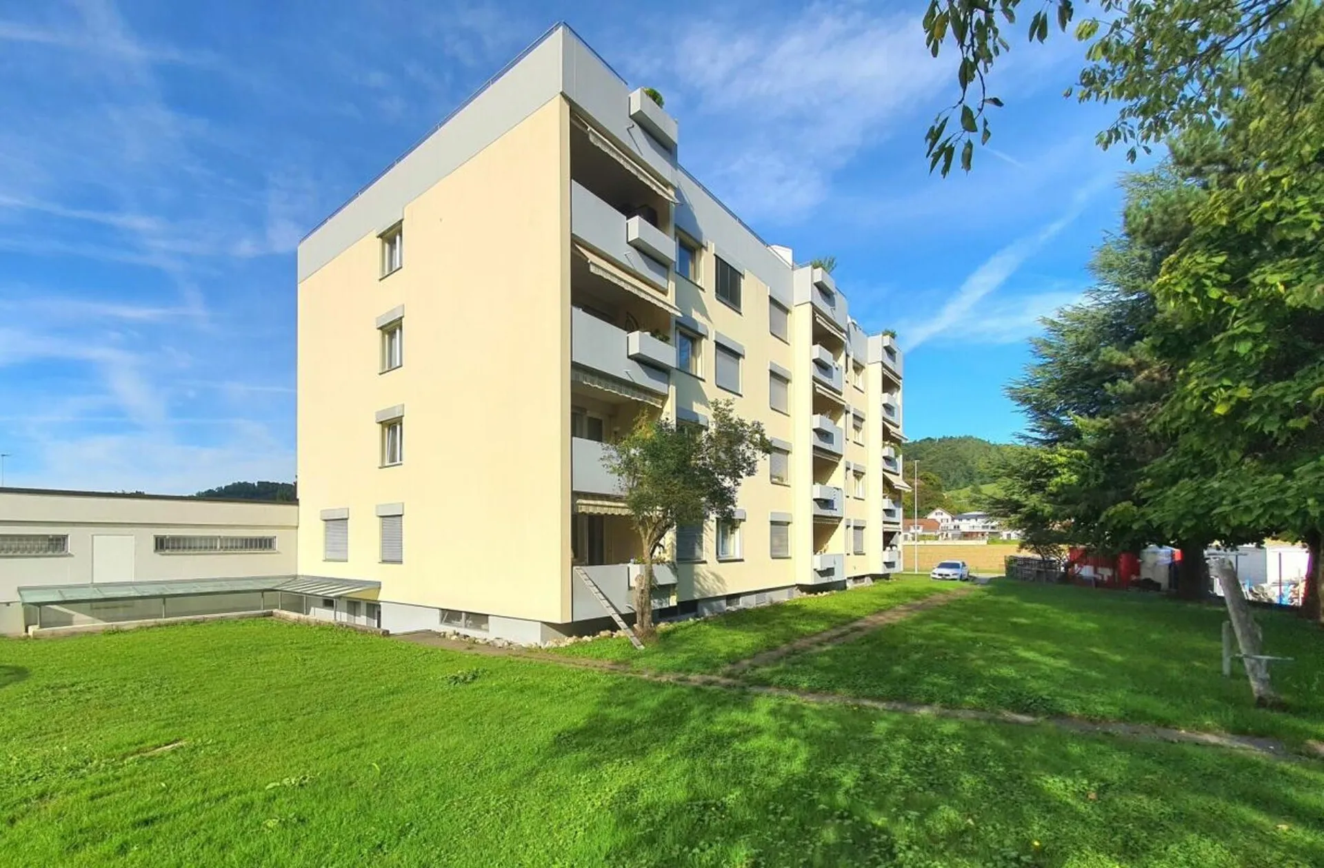 Hochwertiges Einfamilienhaus mit  Einliegerwohnung