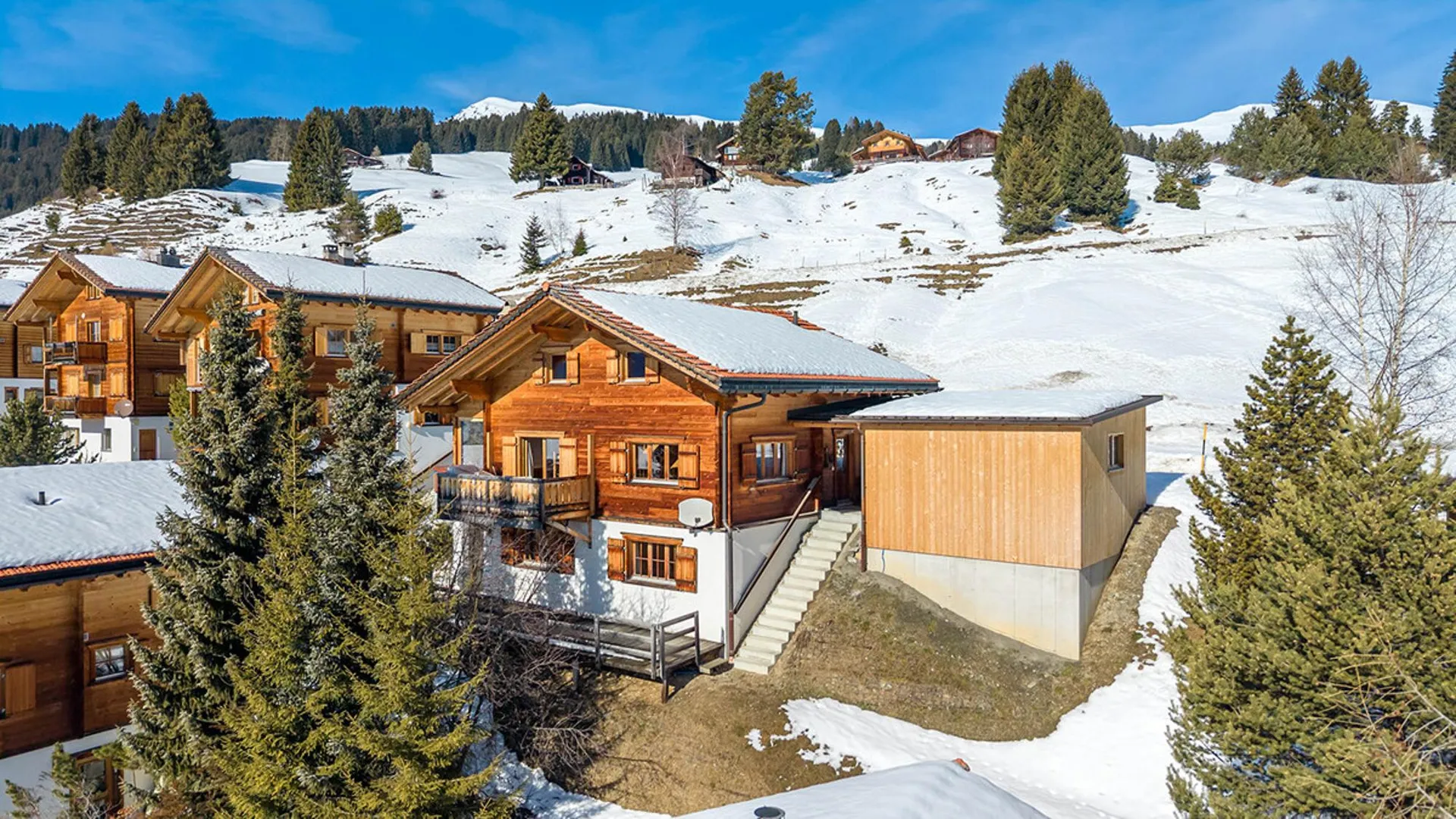 St. Peter: Ferienhaus im Chaletstil mit Bergsicht und viel Sonne