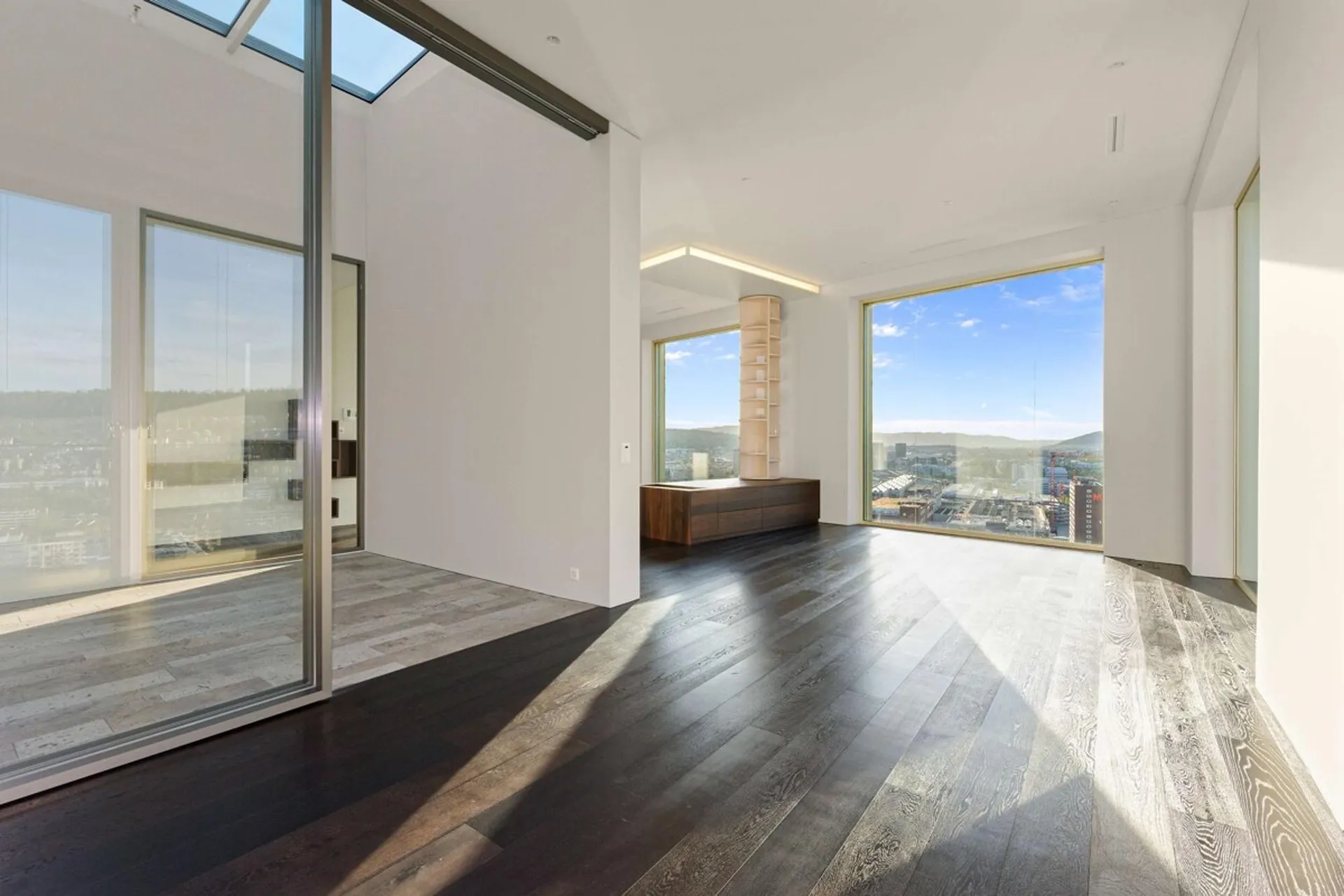 Ihr Zuhause: Urbaner Luxus mit Sicht über die Stadt Zürich