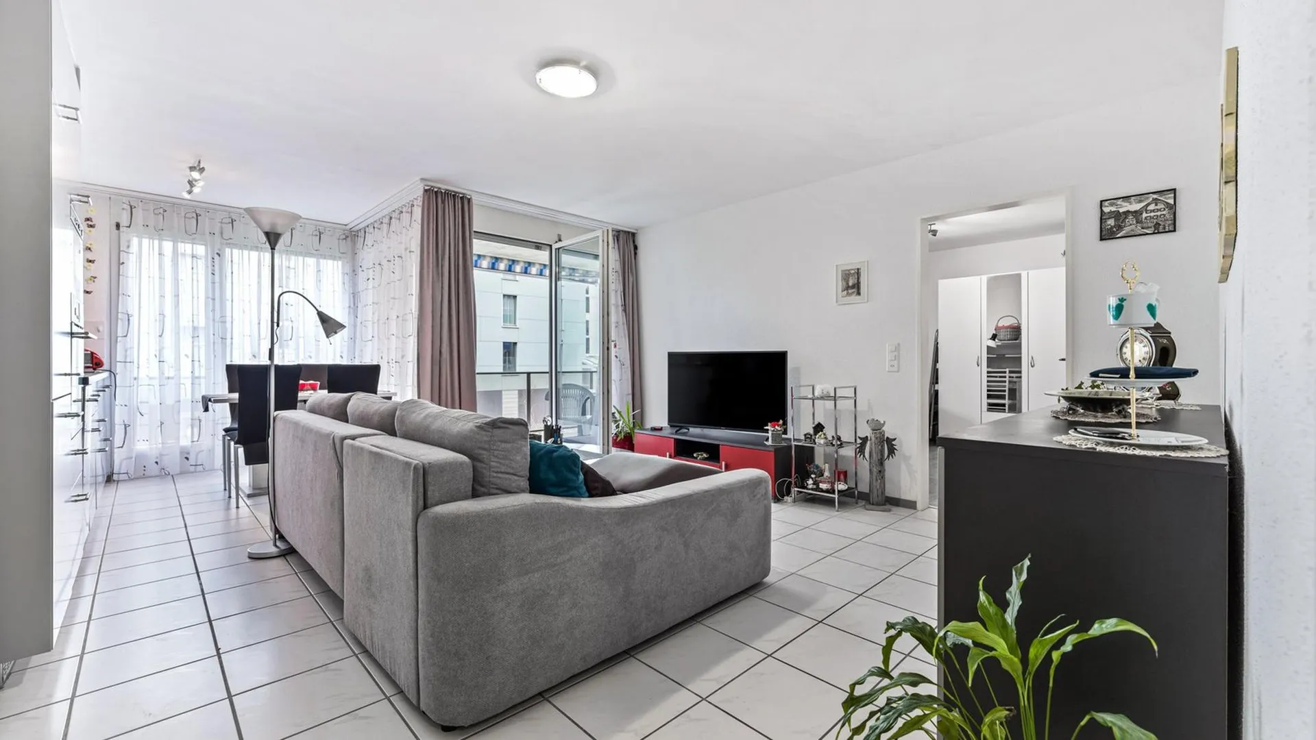 RESERVIERT: AgentSelly - Gemütliche Wohnung mit Licht und Stil