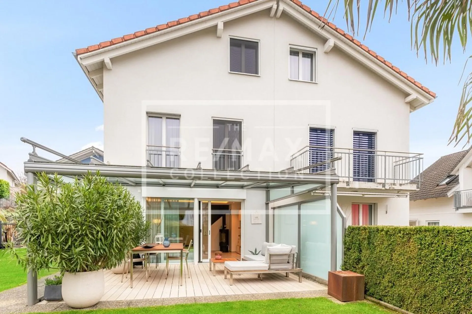 Stilvolles  5½-Zimmer-Doppeleinfamilienhaus mit hochwertigem Ausbaustandard