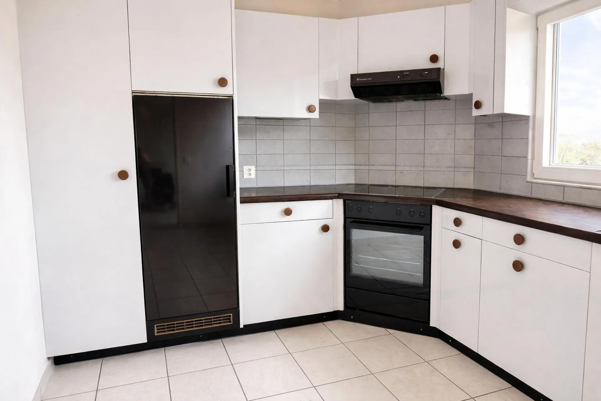 Gemütliche 3.5 Zimmer-Wohnung in Seenähe zu vermieten - KEIN LIFT