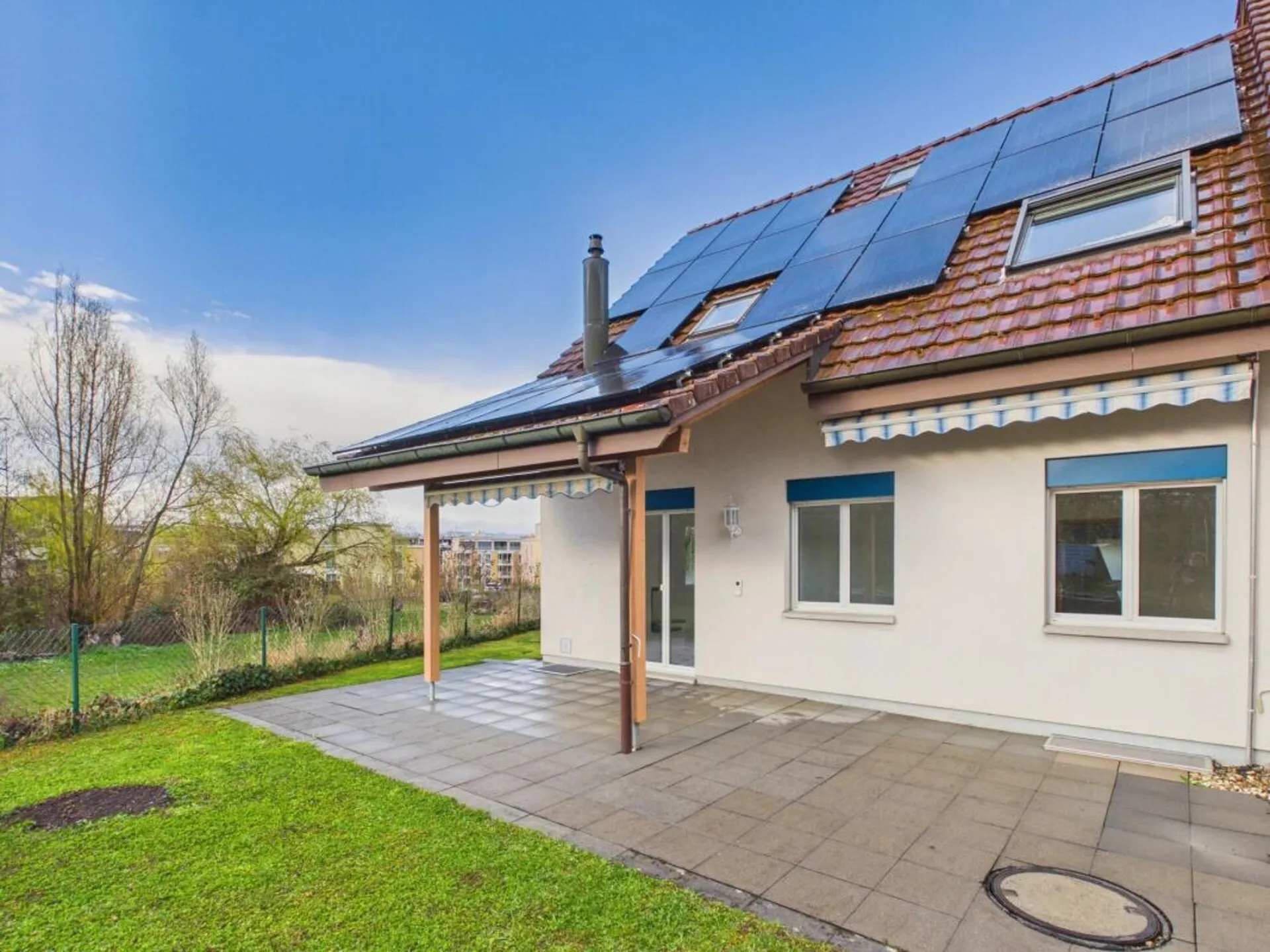 Grosses Doppeleinfamilienhaus mit wunderschöner Aussicht