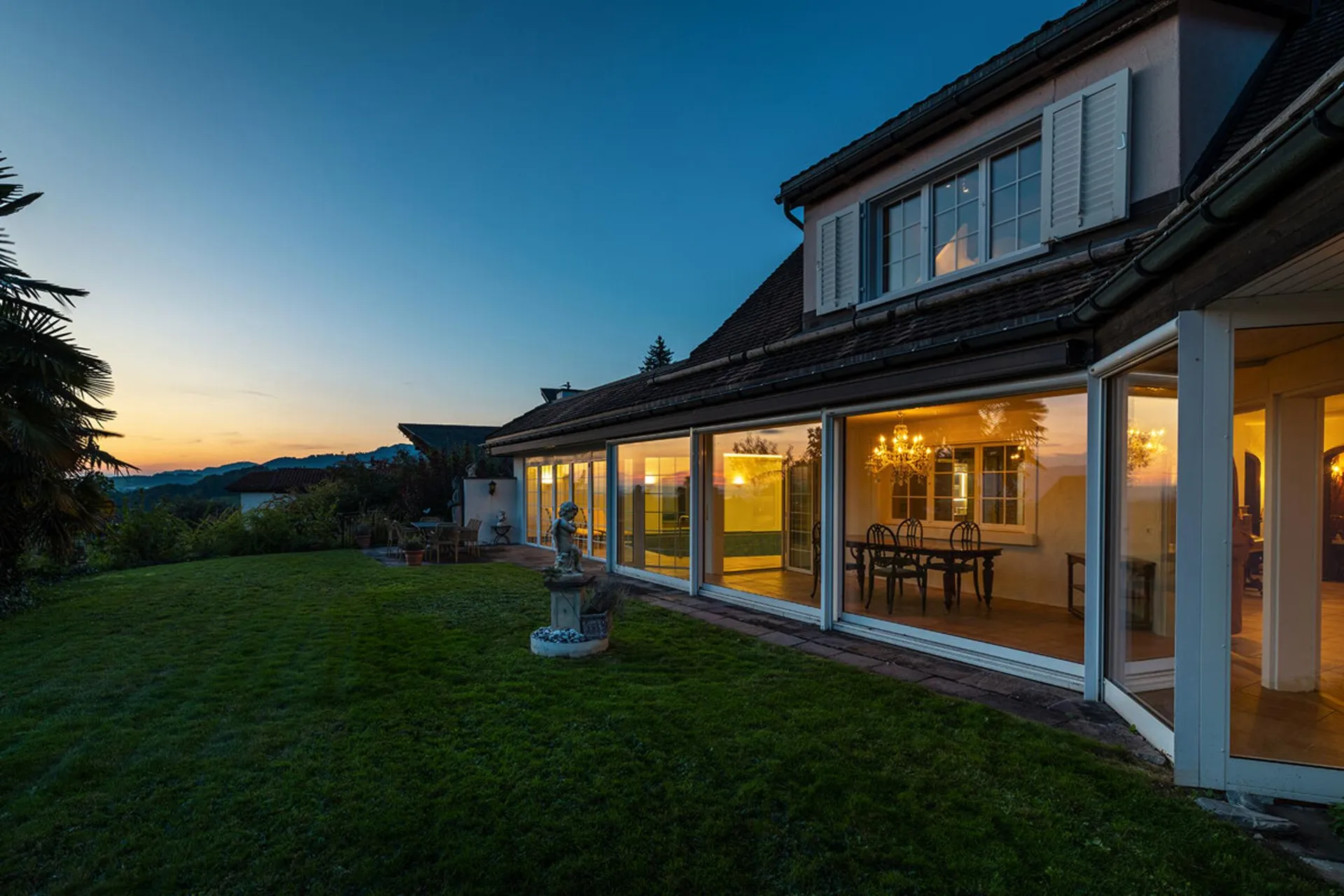 Gommiswald: Ihr privates Paradies - Villa mit Pool und Panoramablick
