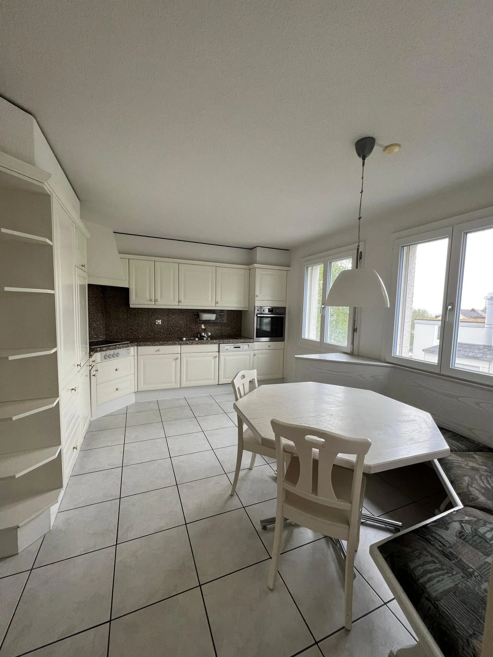 Grosszügige Wohnung im Osten der Stadt