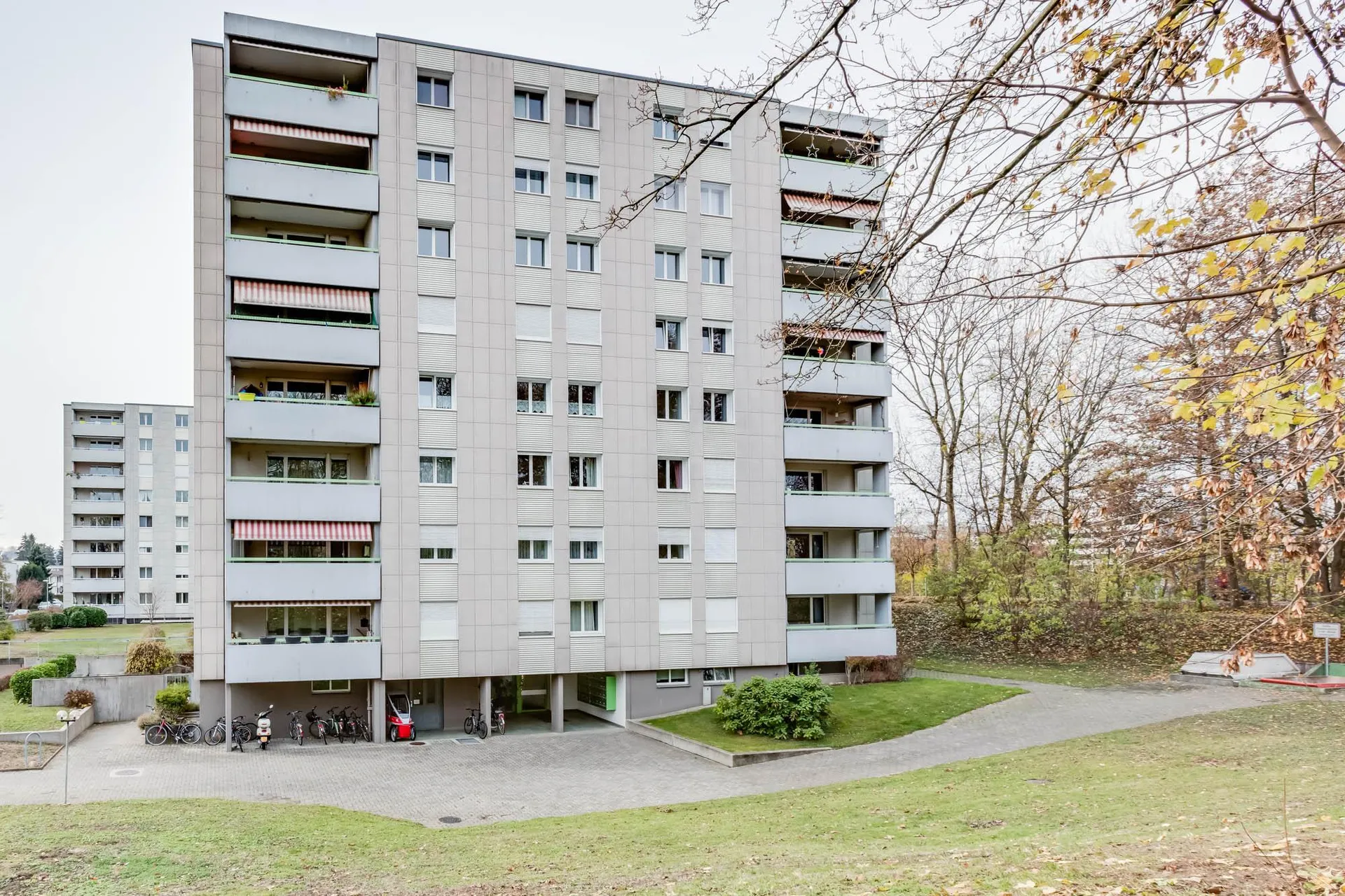Sanierte Wohnung in ruhiger Grünlage mit grossem Balkon