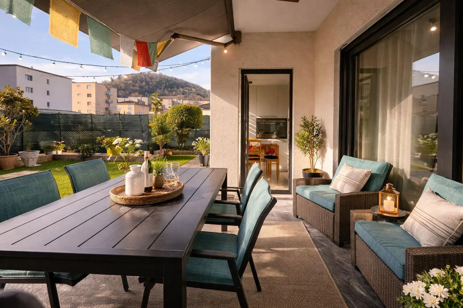 Casa gemella con charme, luce e giardino | Doppelhaushälfte mit Cha...