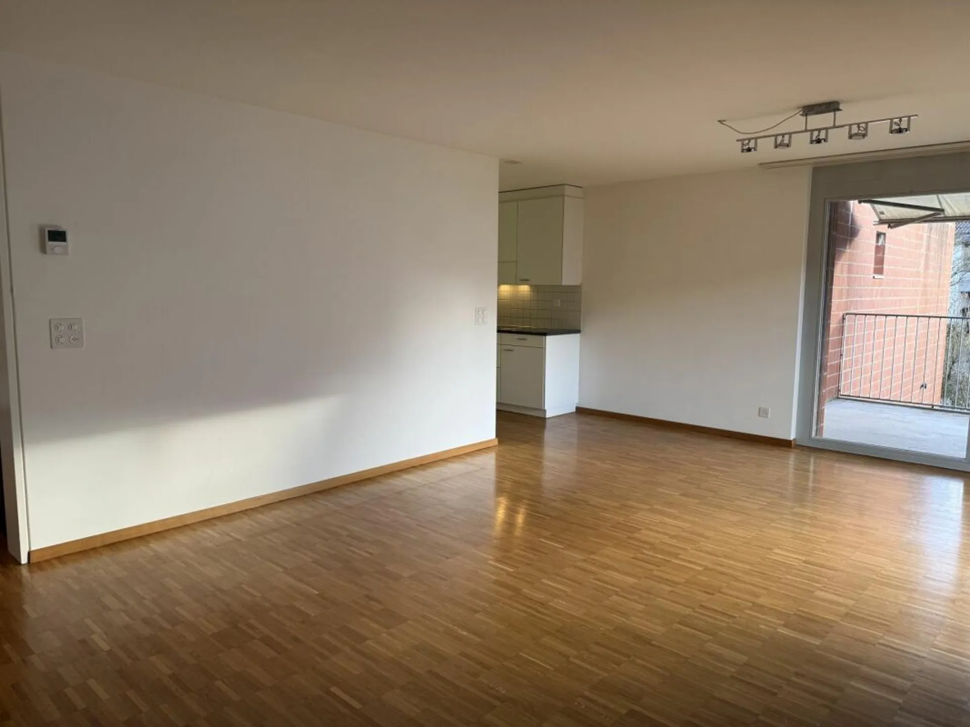 Helle und grosszügige 4.5-Zimmerwohnung an ruhiger Lage