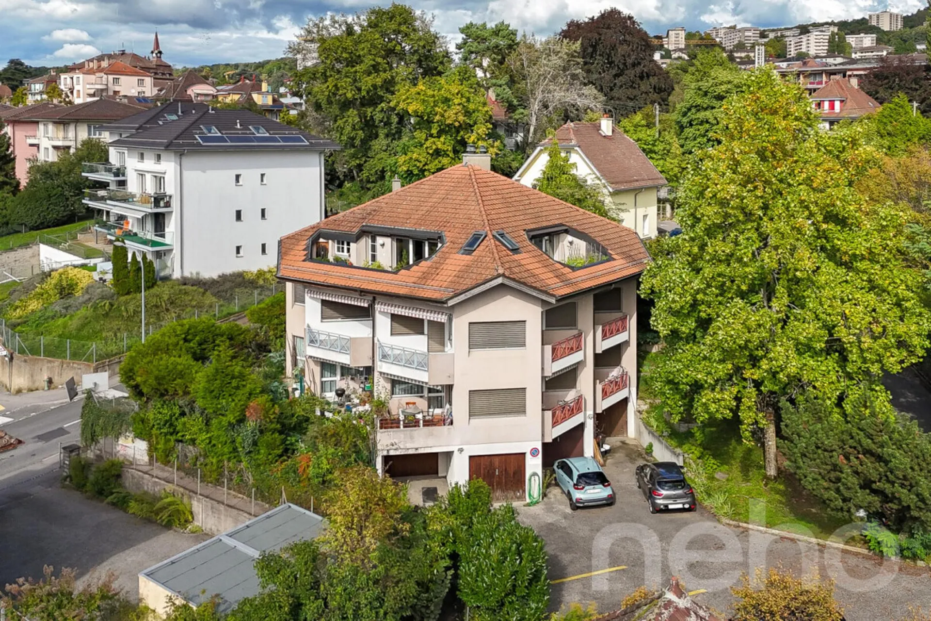 5,5 pièces et un studio séparé ? Opportunité d?investissement