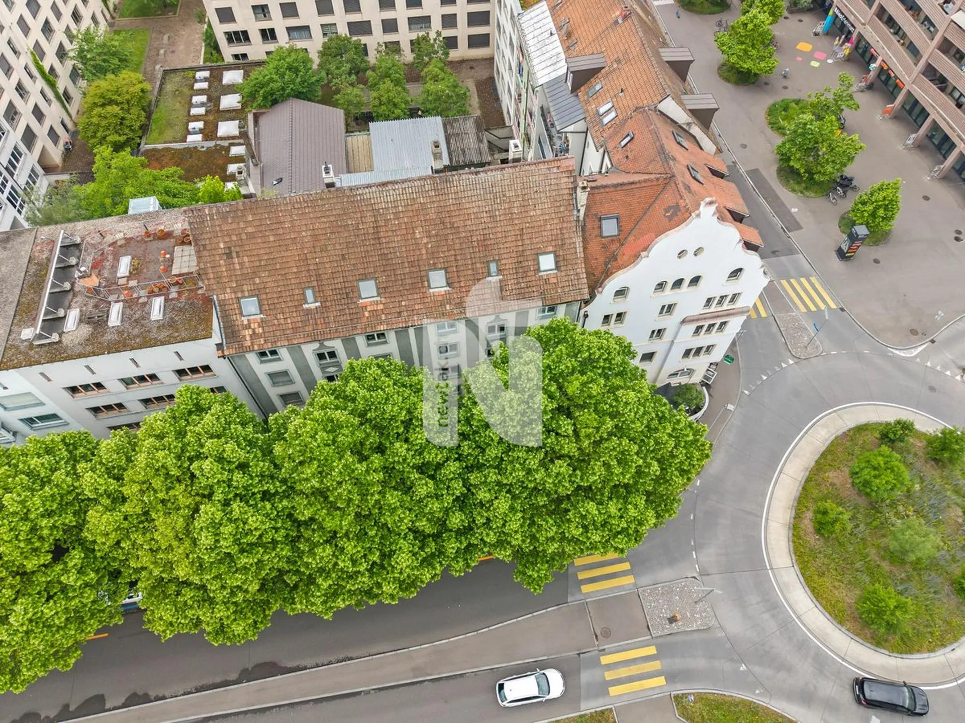 Grosszügiges Wohnen mit Balkon und Gemeinschaftsgarten in Basel