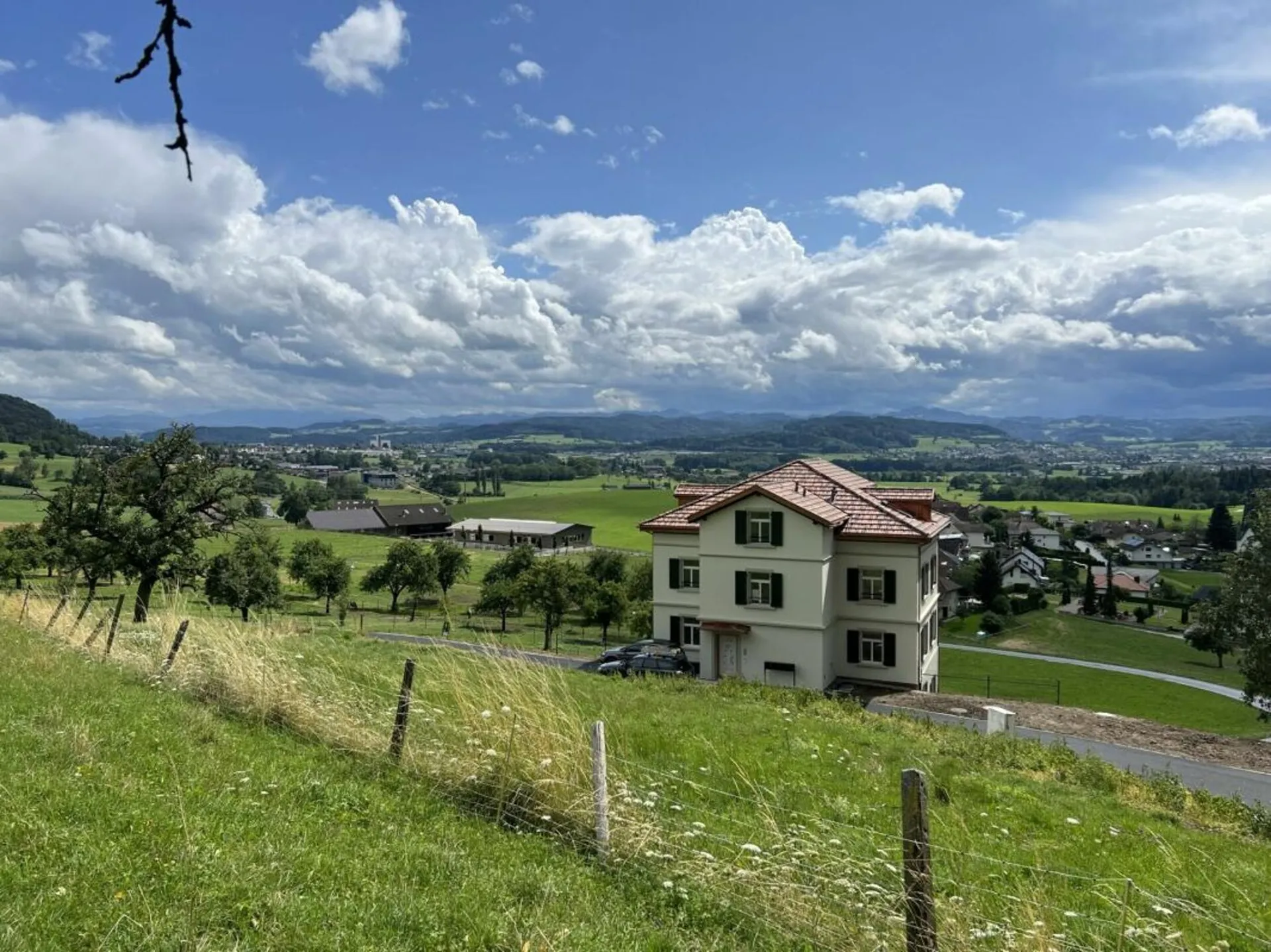 Ruhe, Grün & Weitblick - 5-Zimmer-Maisonette-Wohnung in besonderer Lage