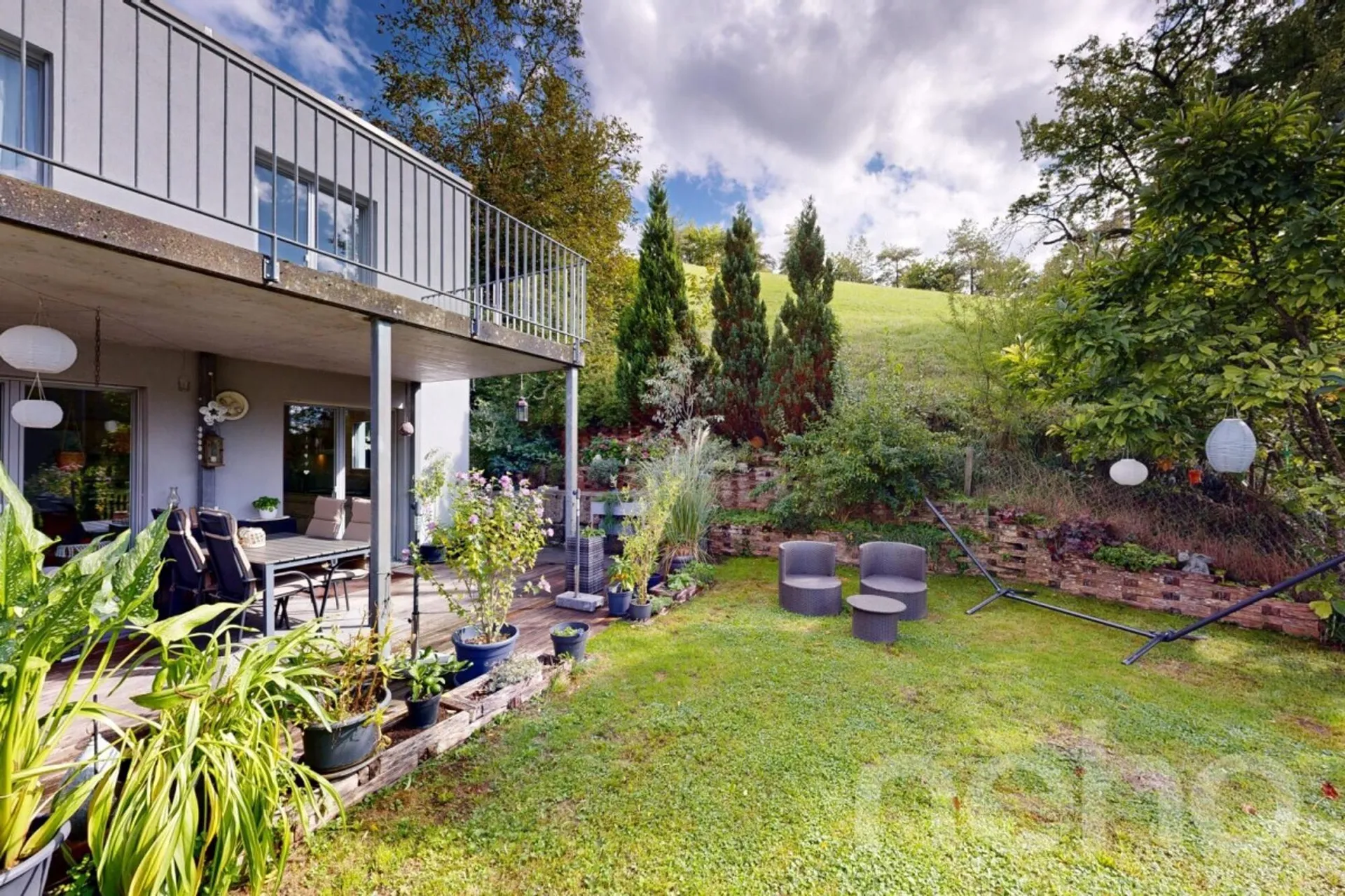 Freistehendes Einfamilienhaus mit Garten und Fernsicht in Biberstein