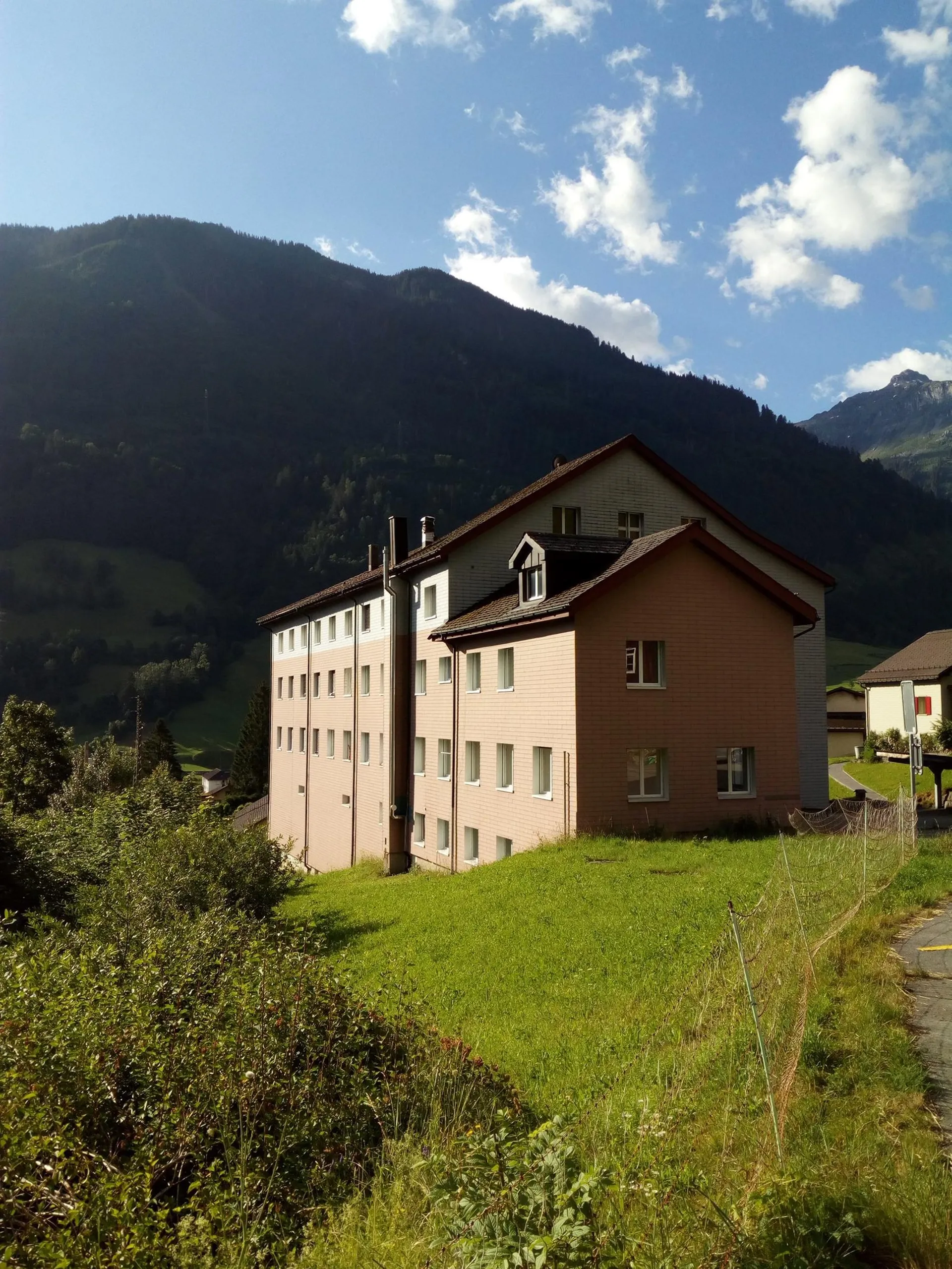 Charmante 3-Zimmer-Wohnung mit Bergblick in Luchsingen