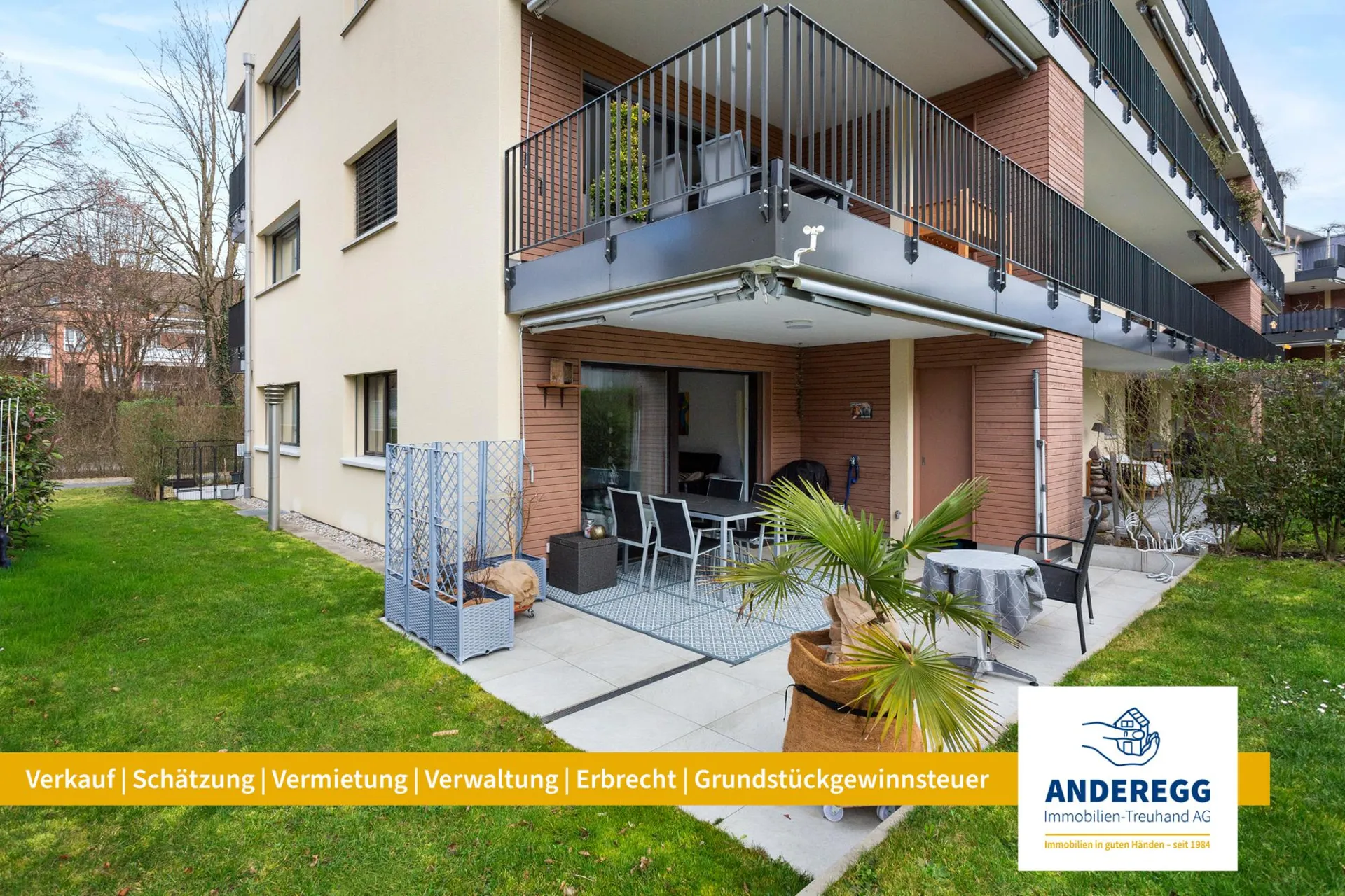 Moderne Gartenwohnung mit 2 Sitzplätzen, Lift, Waschraum und TG-PP