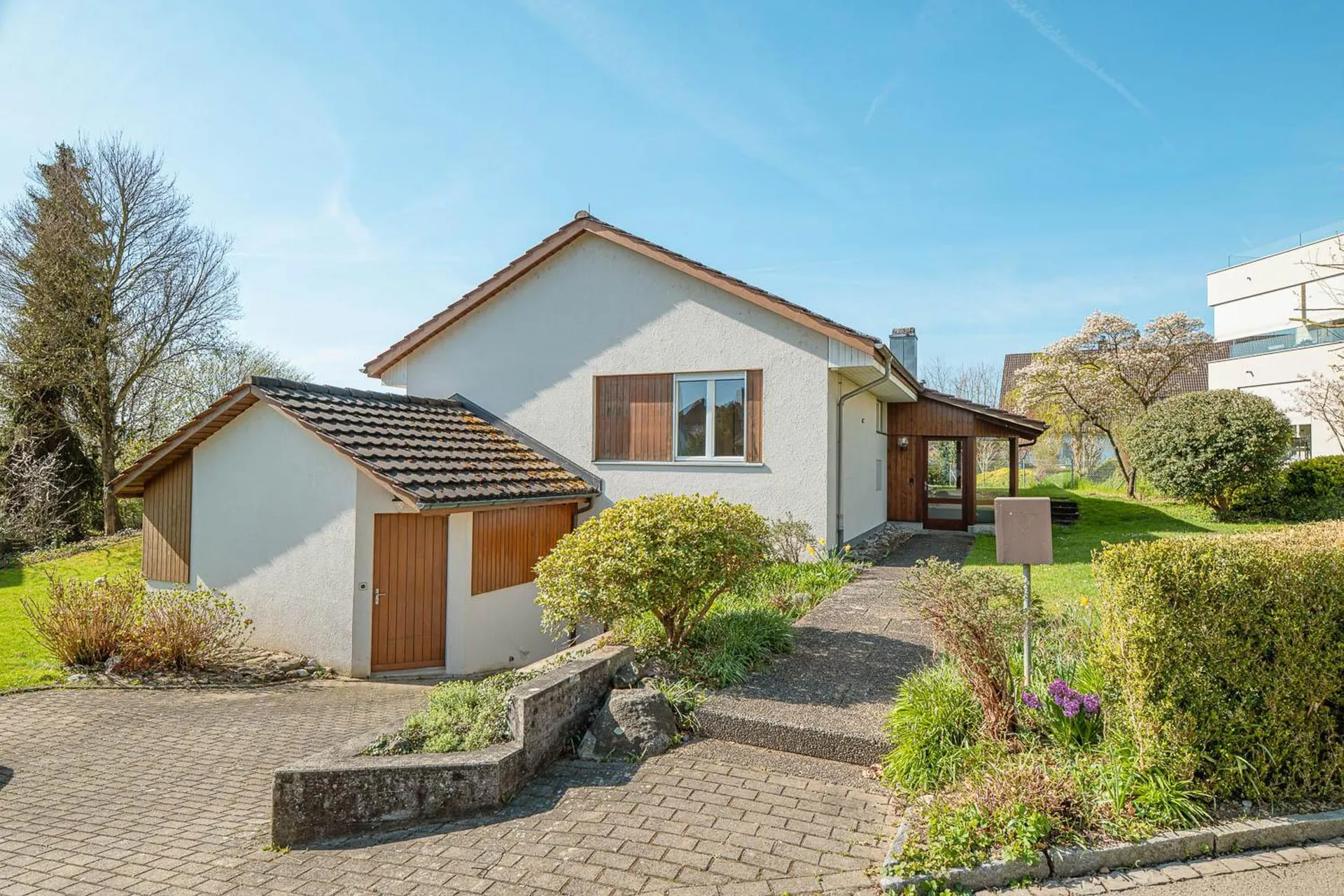 Einzigartiges 6.5-Zimmer-Einfamilienhaus im schönen Hettlingen!