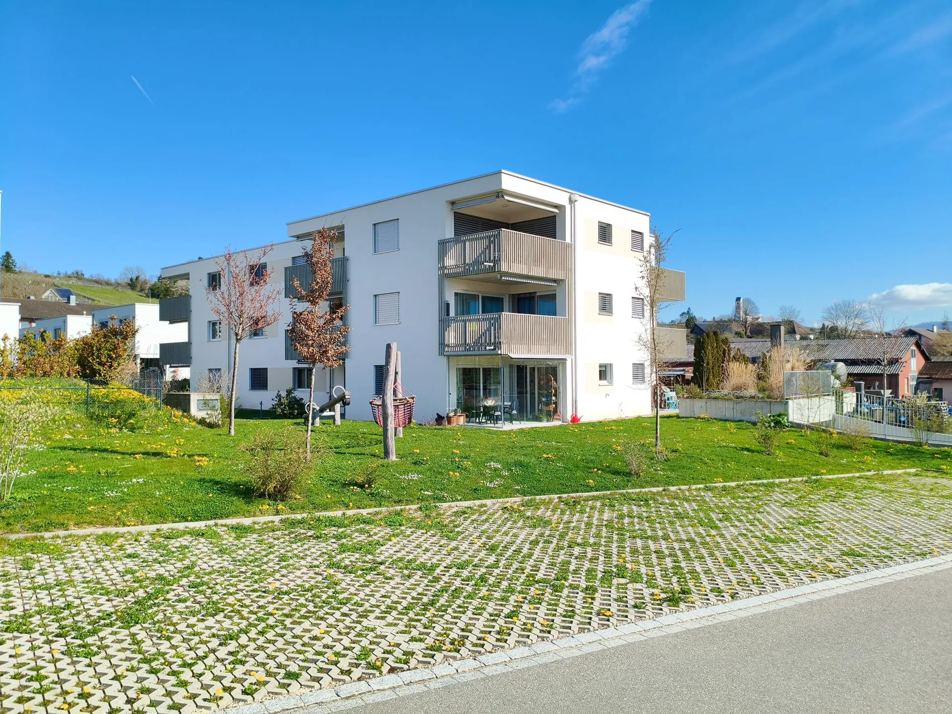 Attraktive 4.5 Zimmer-Wohnung an ruhiger Lage