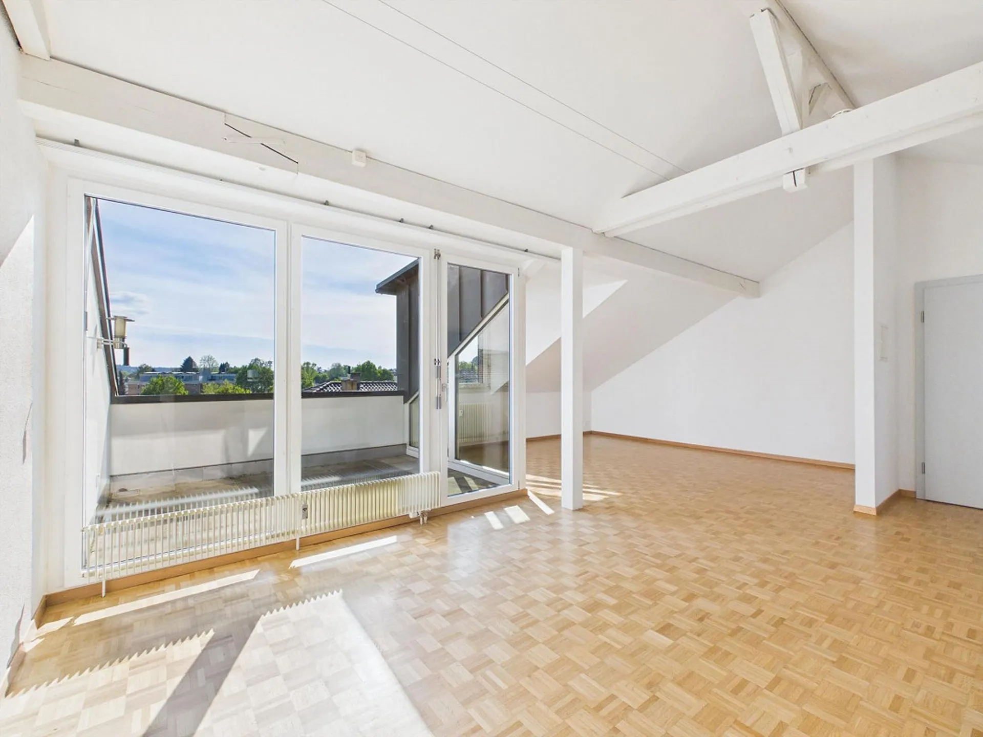 3.5-Zimmerdachwohnung mit schöner Aussicht