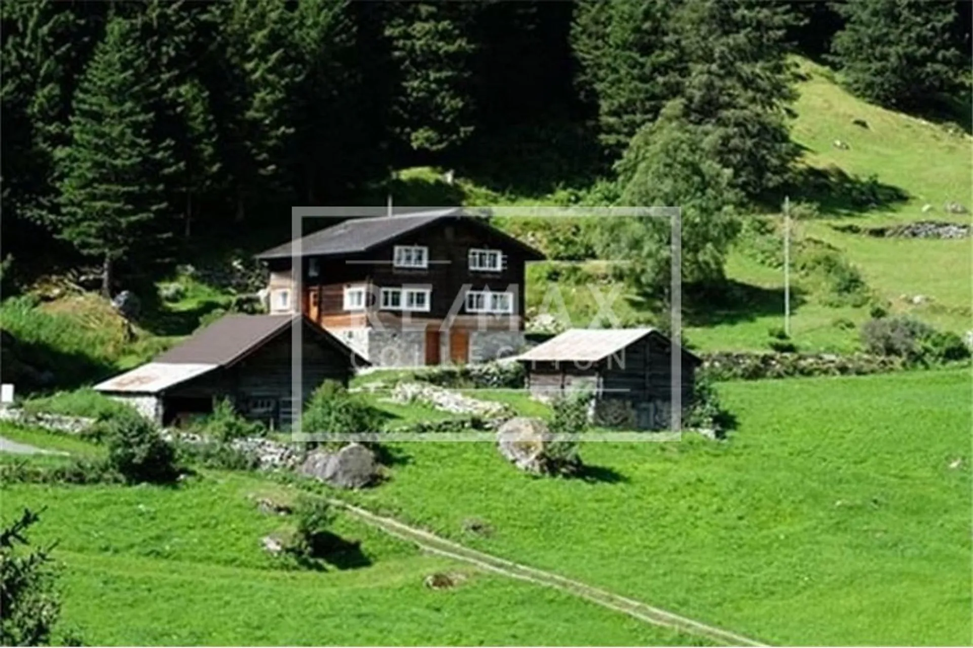 Historisch sanierter und erhaltener Strickbau, 5.5-Zimmer-Einfamilienhaus, mit Stall, in Meien UR