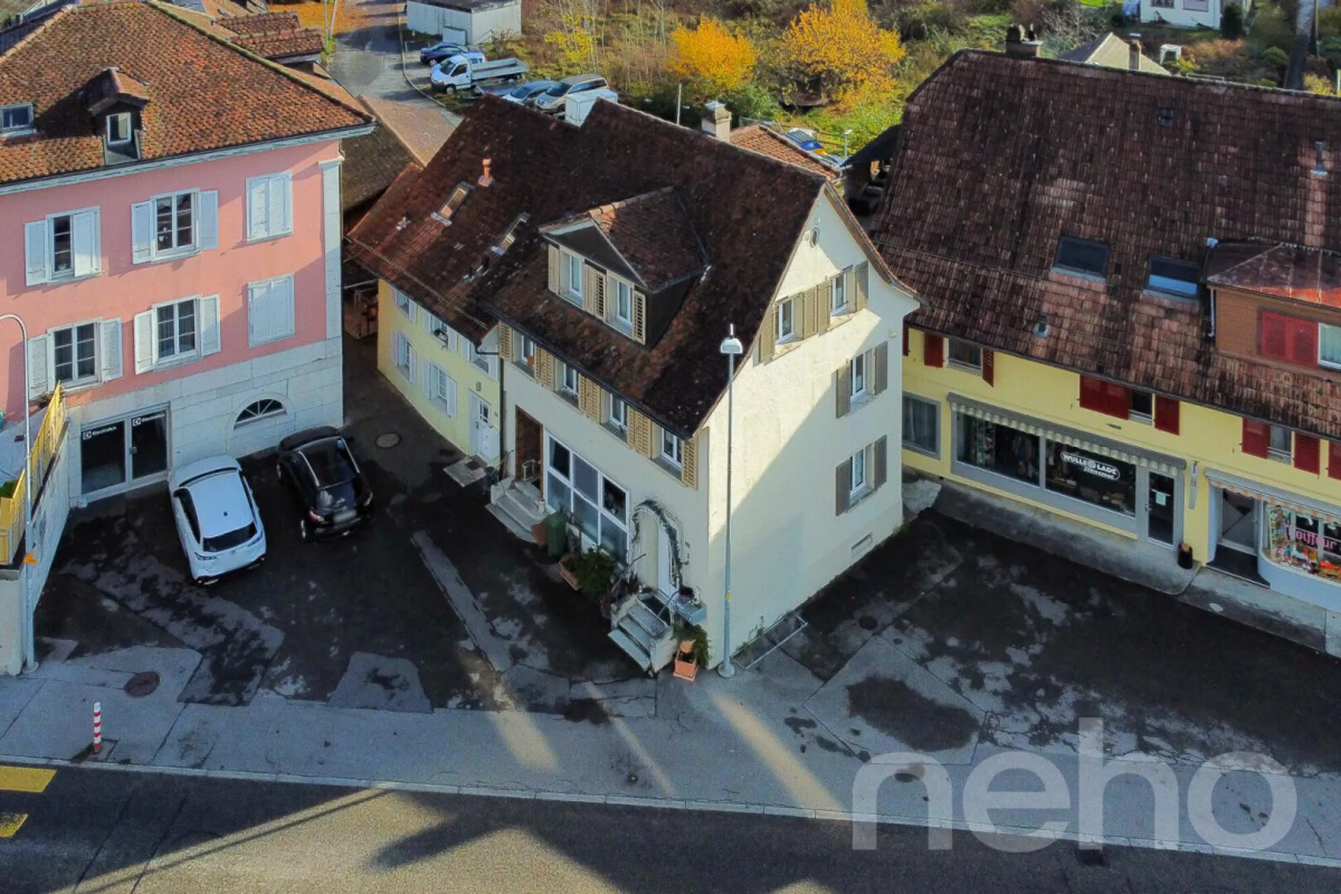 Doppelhaushälfte mit Einliegerwohnung in Balsthal