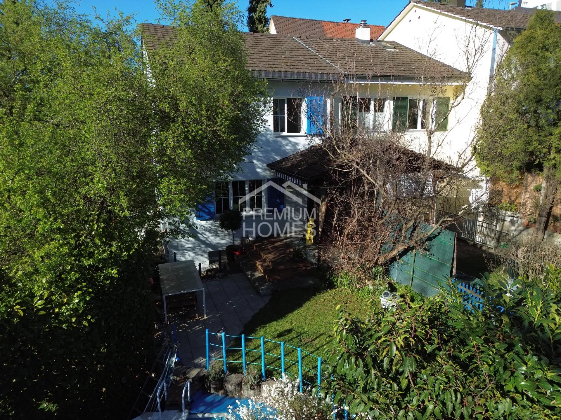 Vielversprechendes Reiheneinfamilienhaus an bester  Lage sucht einen neuen Besitzer!