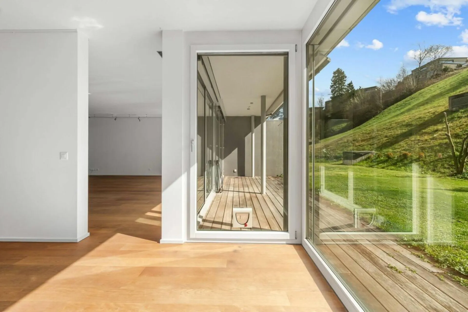 GARDENLOFT | 2.5-Zi. (3.5) Gartenwohnung mit Privatsphäre & zentraler Lage in Altendorf SZ