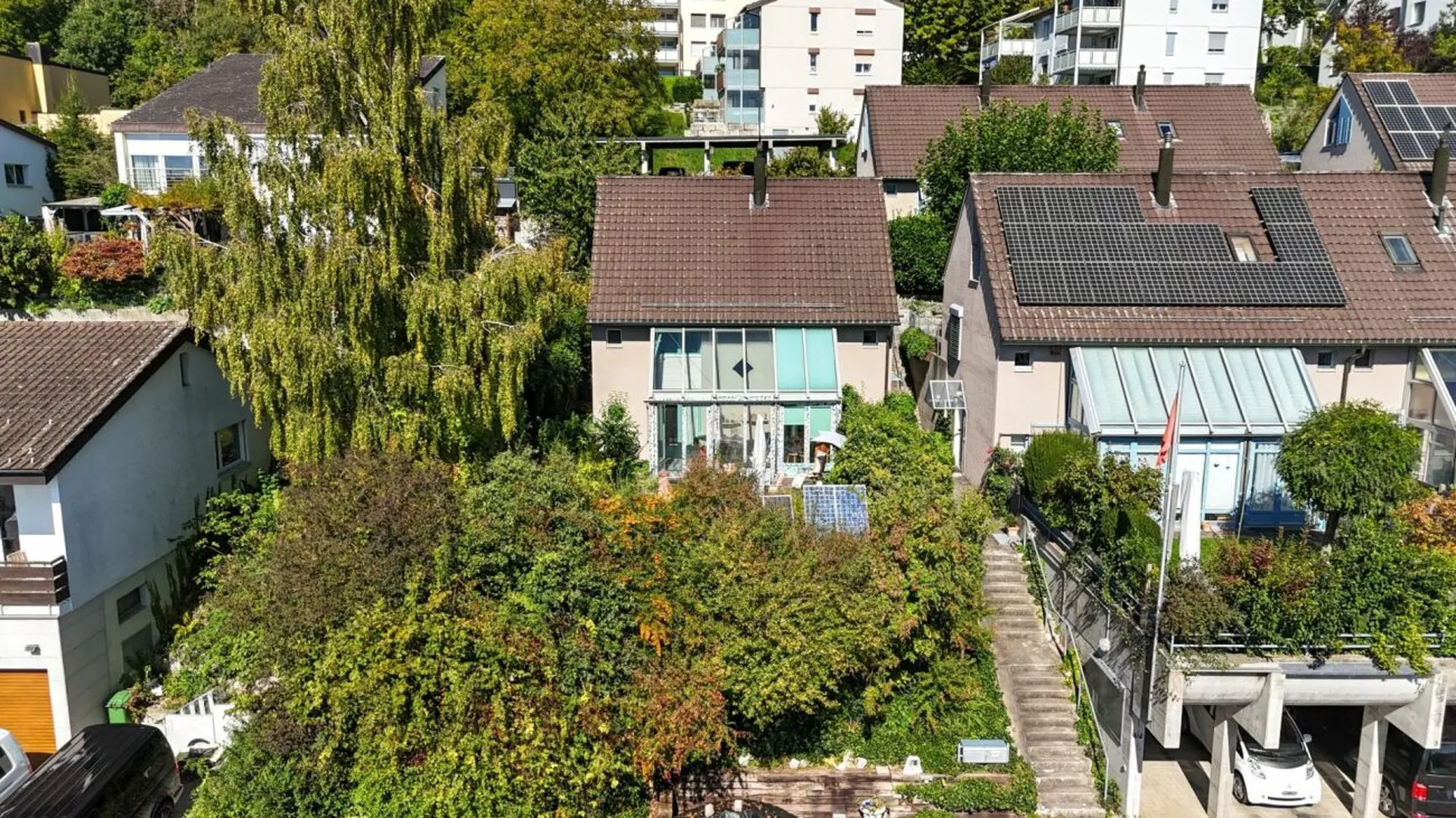 Wohnen im Einklang mit der Natur - 6-Zimmer-Einfamilienhaus mit Garten