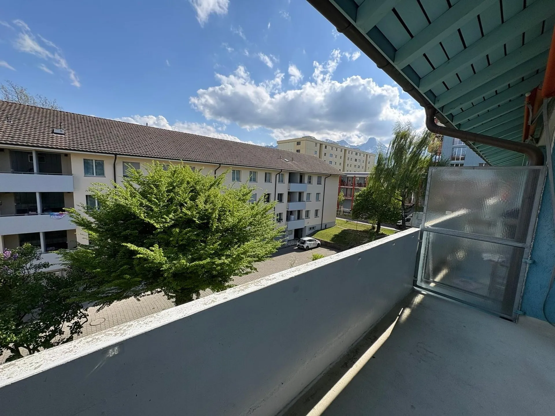Ruhige 4-Zimmer-Wohnung mit Stockhornsicht im Pestalozzi-Quartier sucht Mieter!