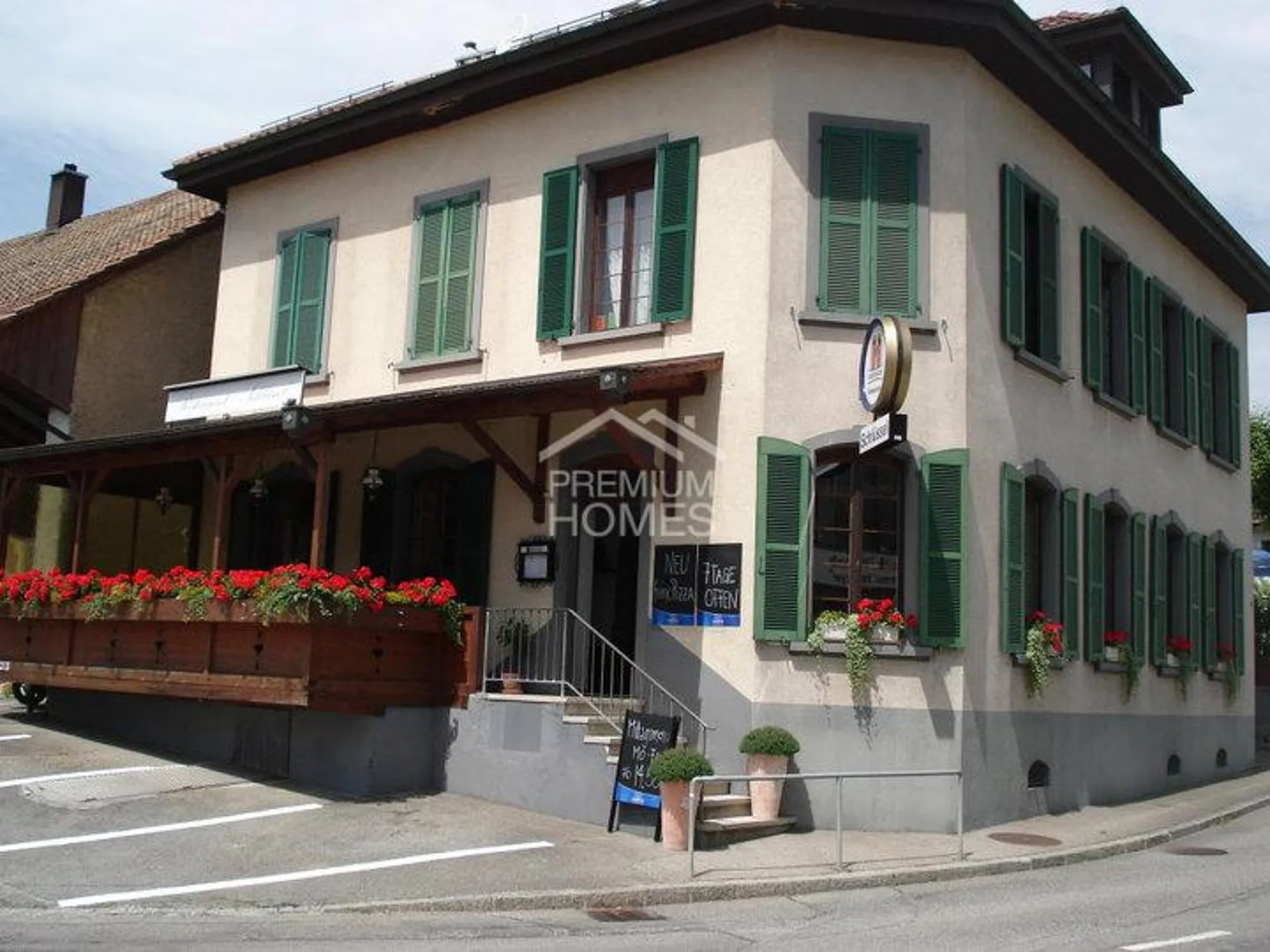 Renditestarkes MFH mit ca. 5.4 % Netto-Rendite