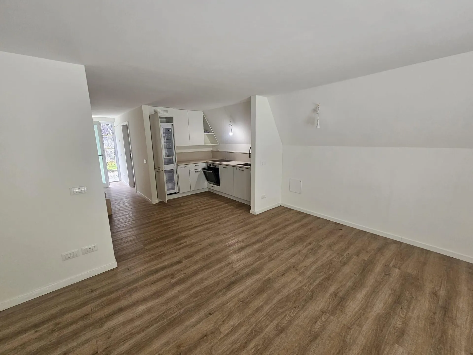 GRAZIOSA E ACCOGLIENTE CASA SINGOLA 4.5 LOCALI A FAIDO