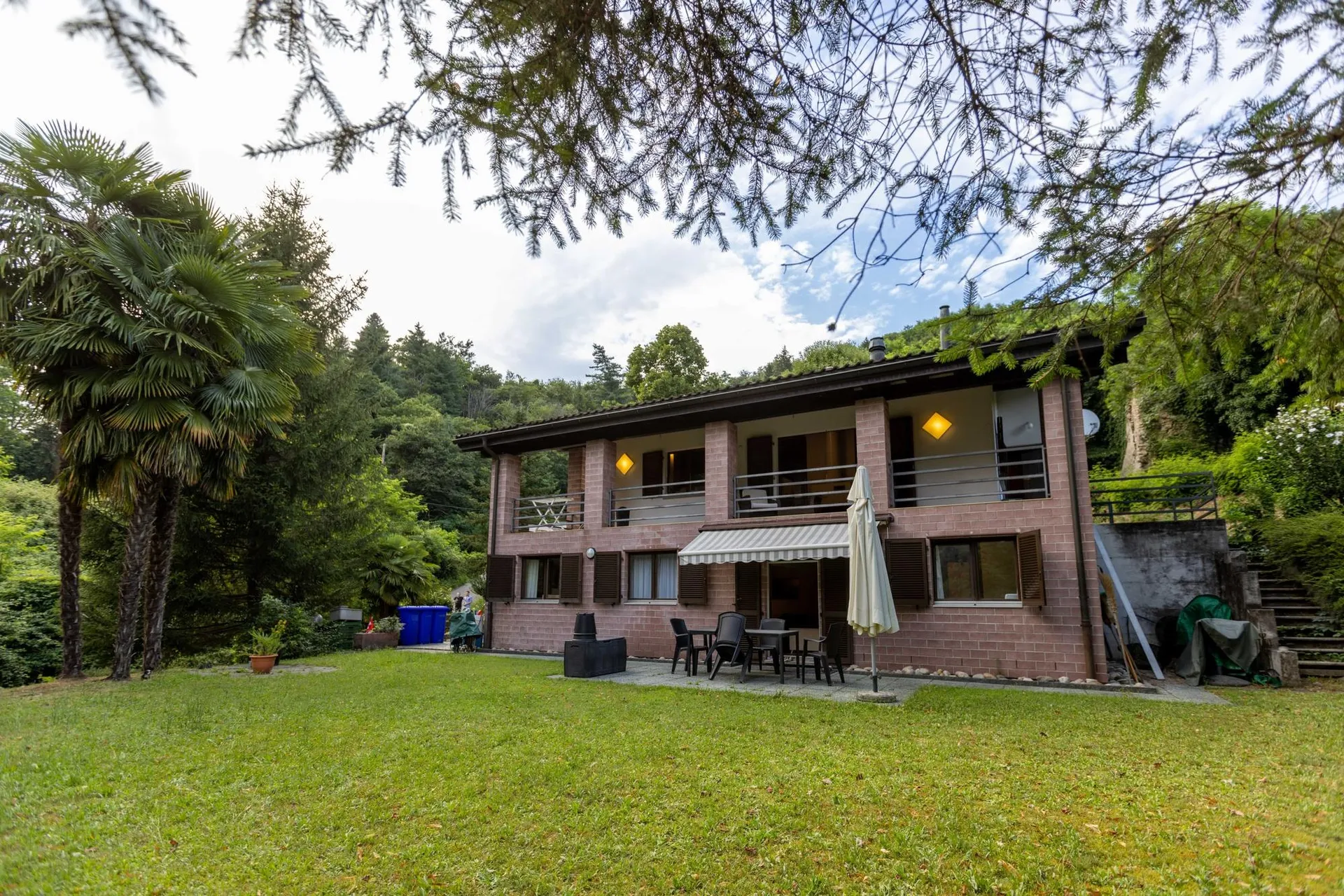 AMPIA VILLA 7.5 IMMERSA NELLA PRIVACY E NEL VERDE A TRESA