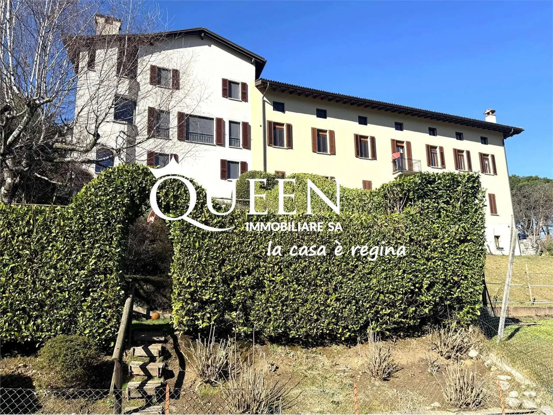 Montagnola: casa di charme 7.5 locali con giardino e vista lago