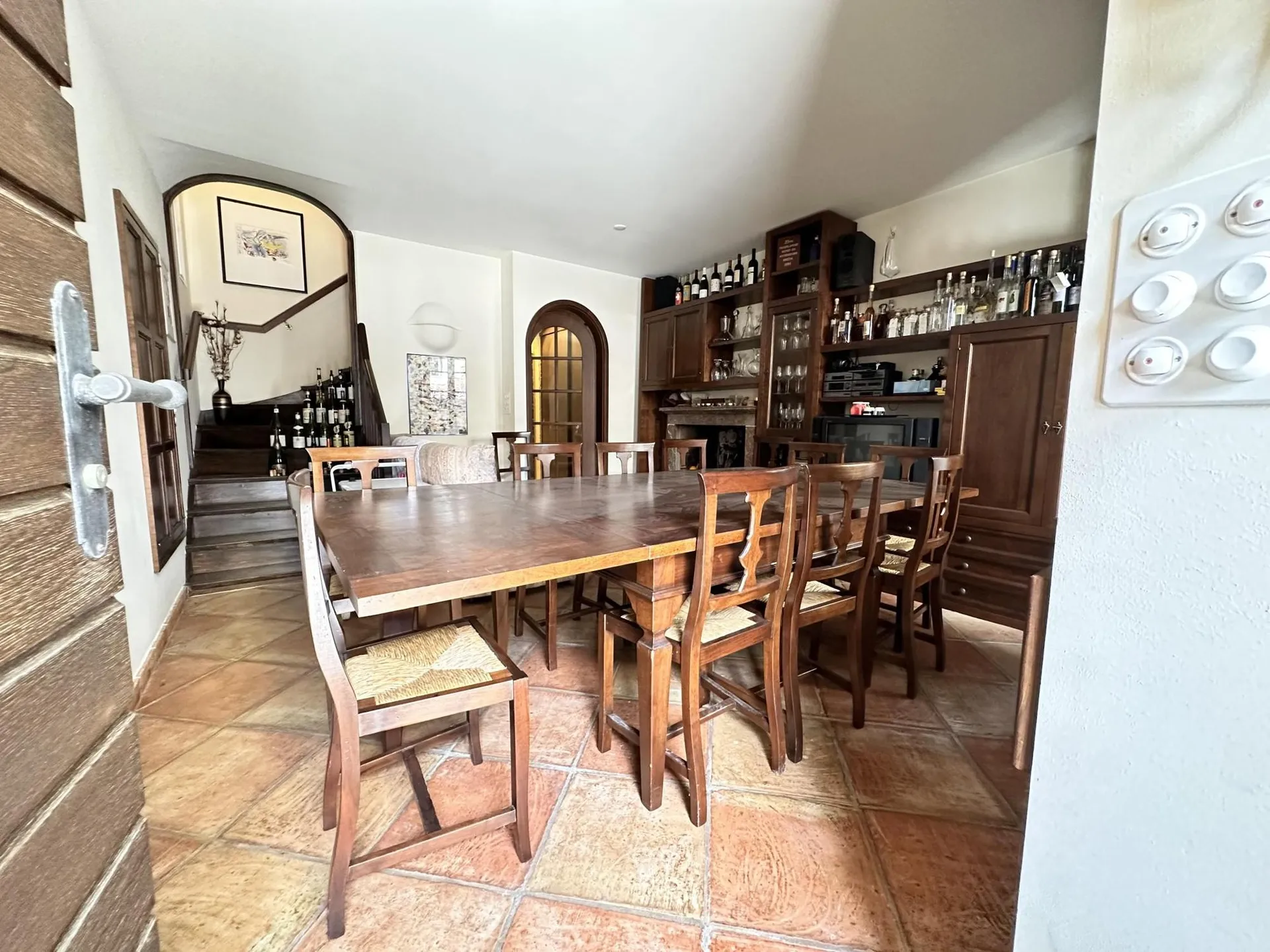 TIPICA CASA 3.5 CON GRANDE CANTINA VINI A VOLTA A MELIDE