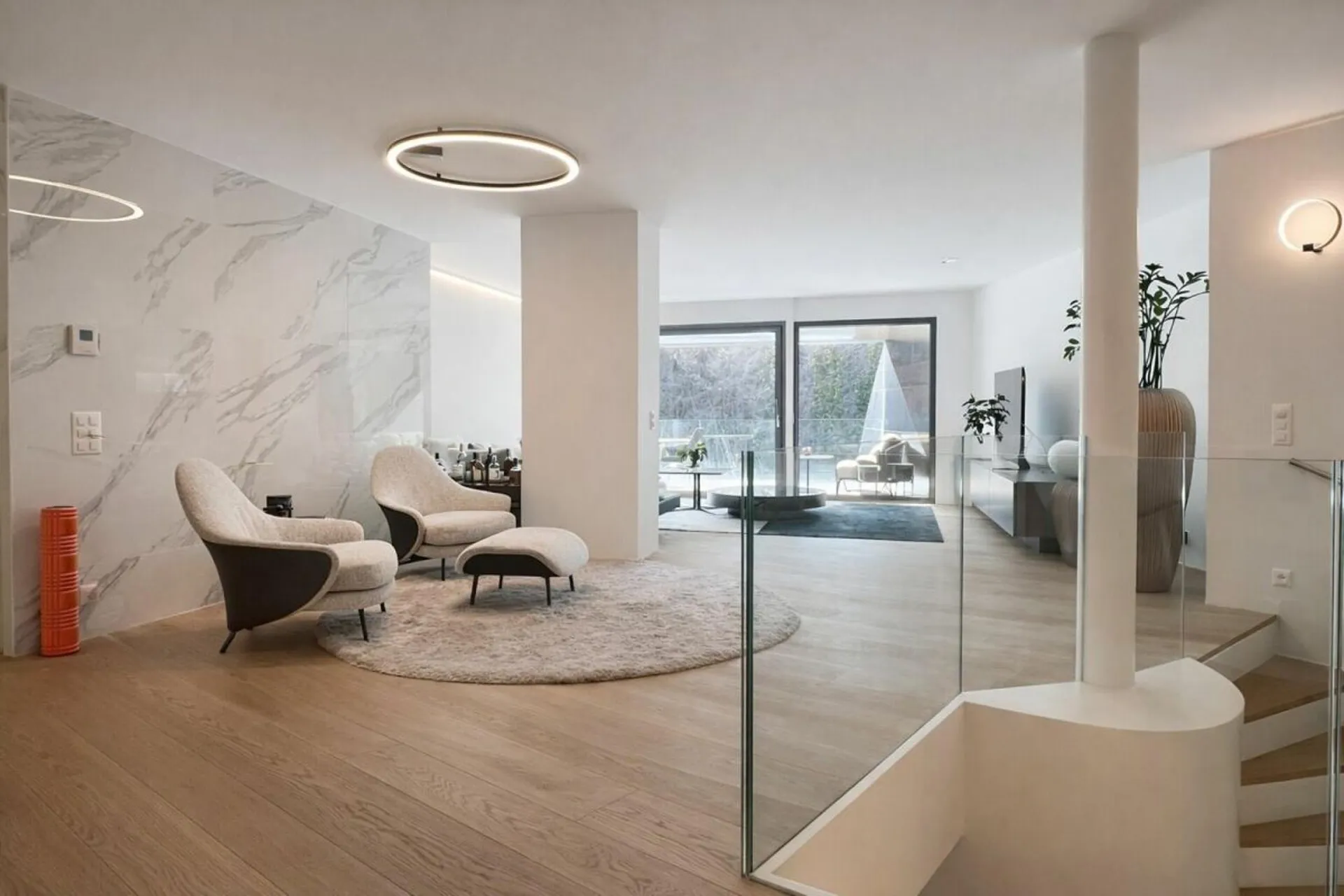 Moderno appartamento a Paradiso con piscina, palestra e meravigliosa vista