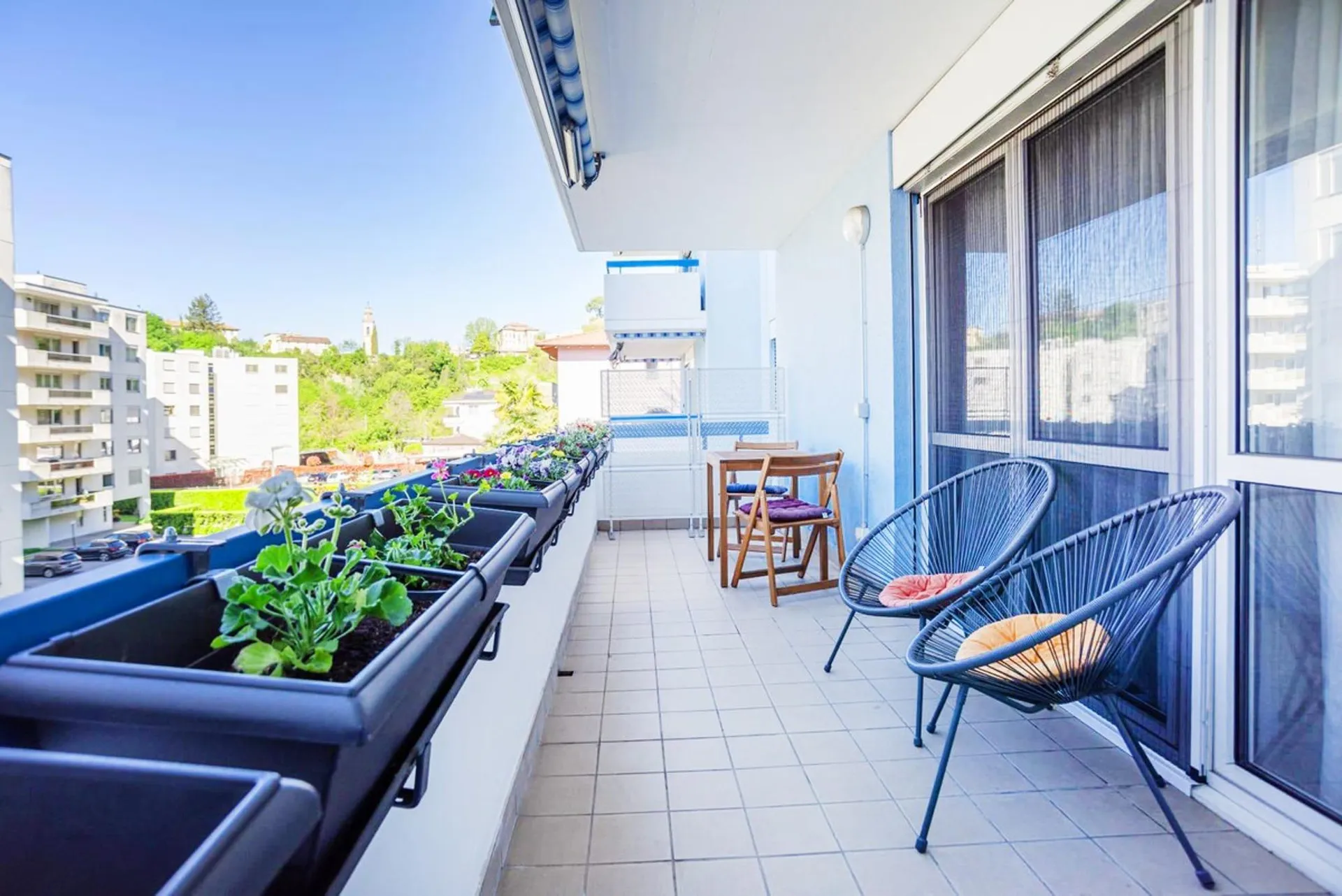 Bel 4,5 con grande terrazza coperta in ottimo stato manutentivo.
