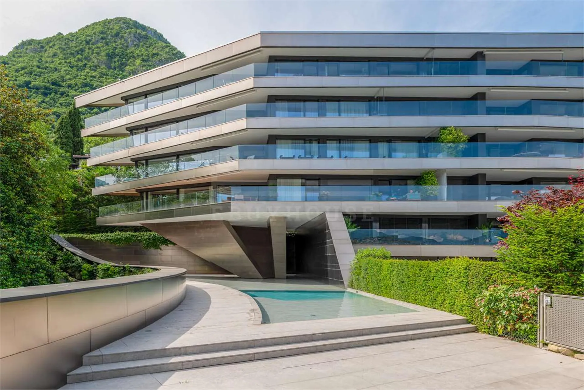 Attico in vendita a Lugano con vista lago