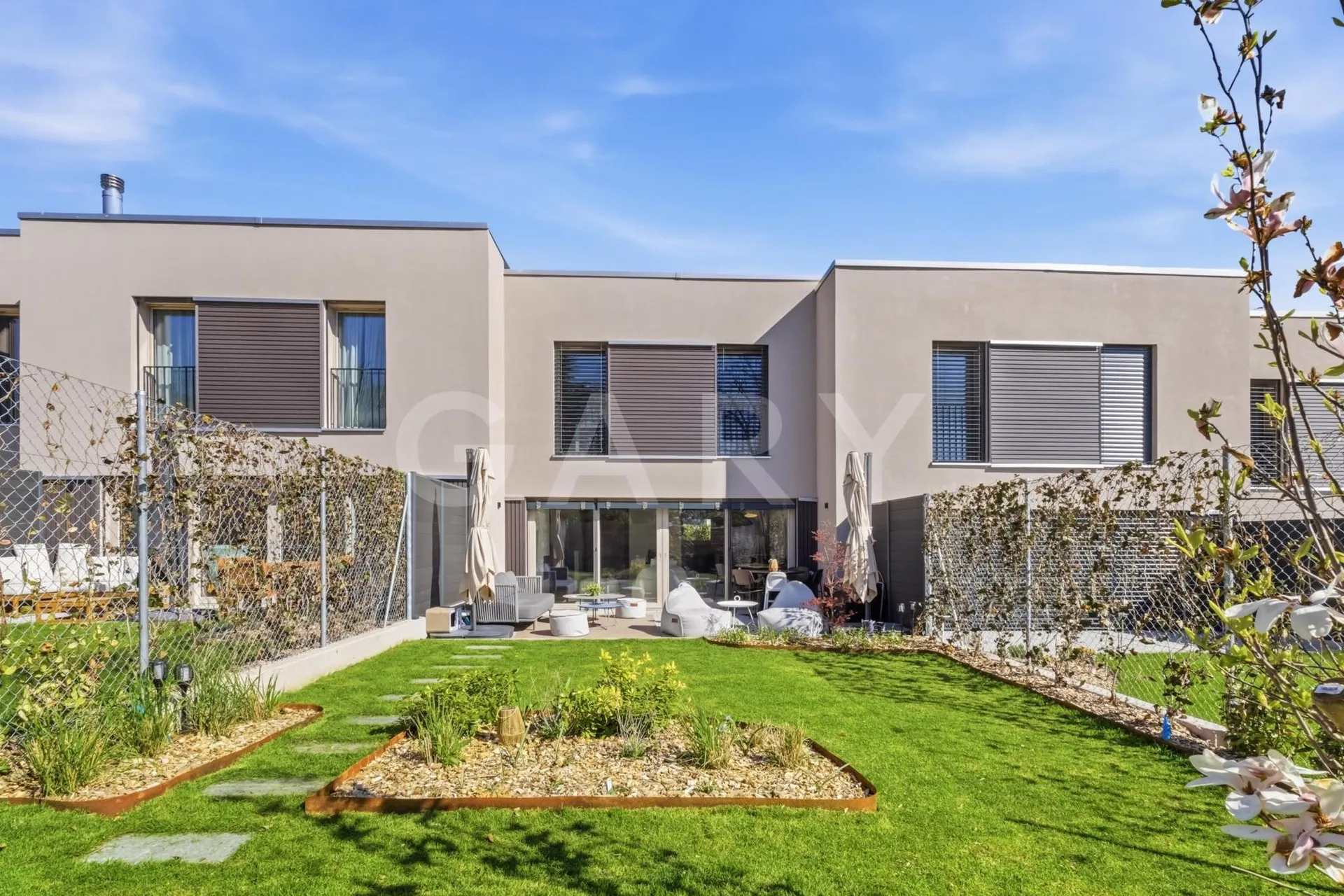 MAISON MITOYENNE