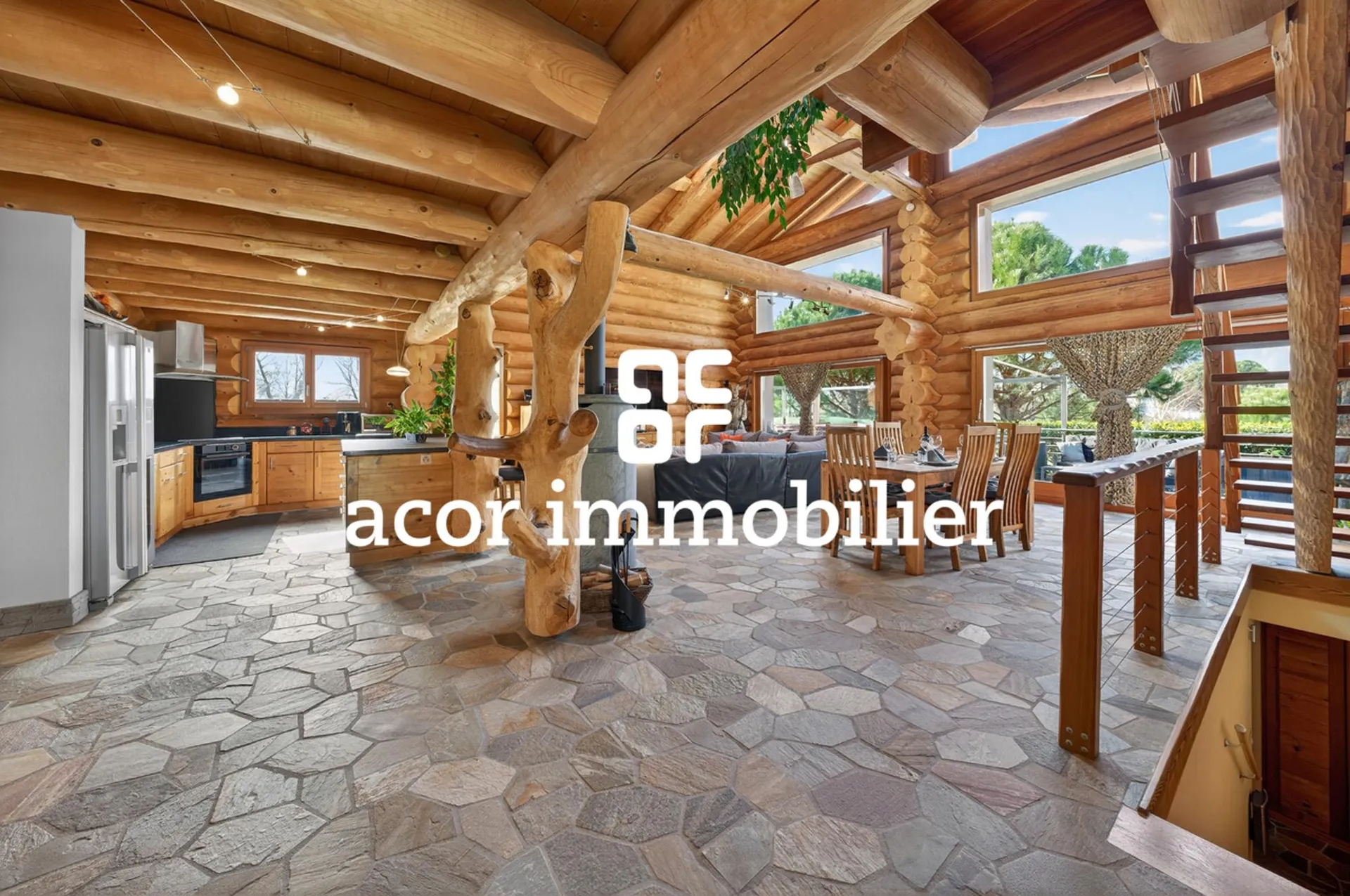 Villa en rondins de bois au style chalet canadien